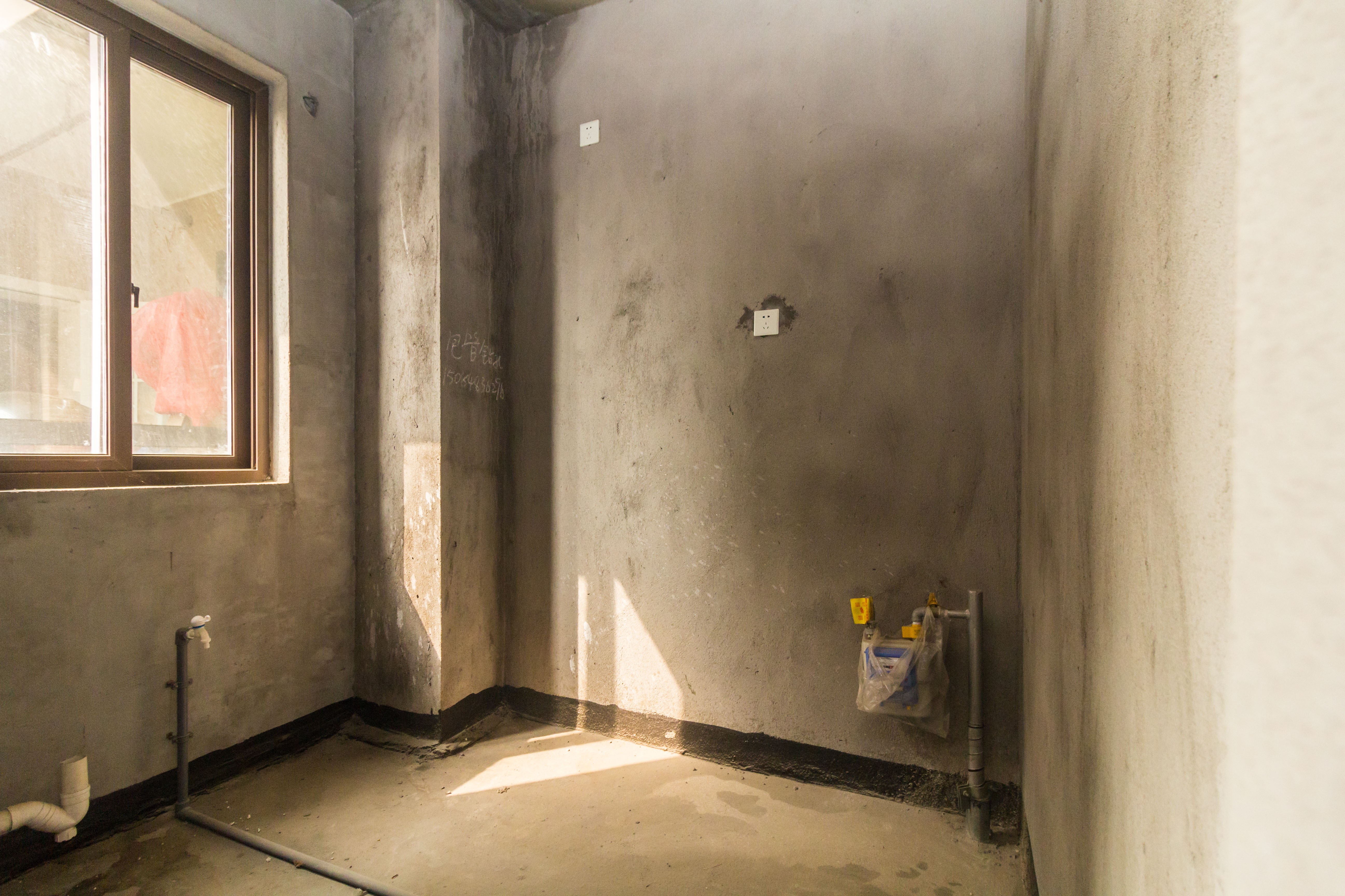 豪都新天地 4室2厅2卫 64.80万 豪都新天地 4室2厅2卫 64.80万厨房