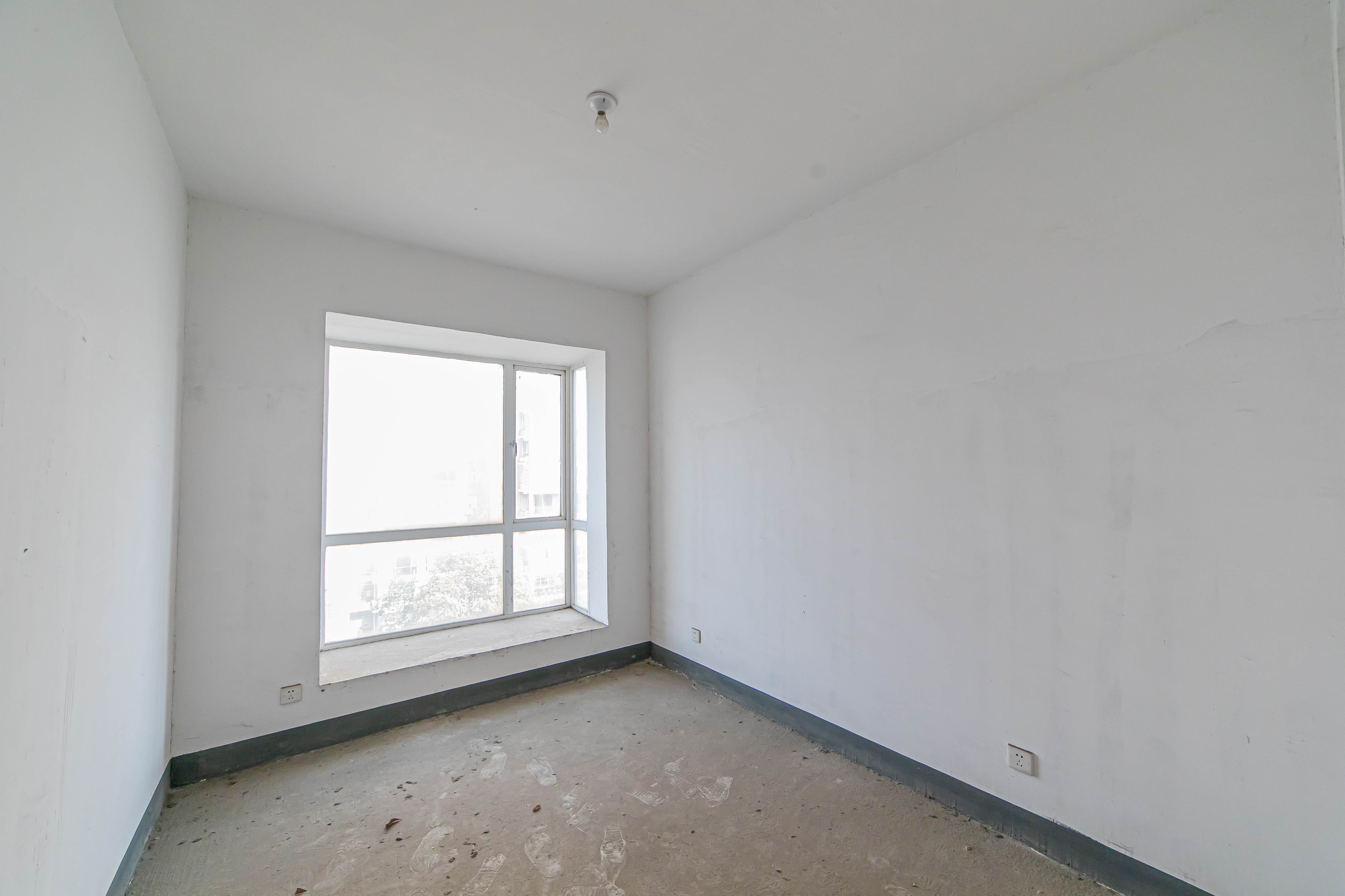 淞雅苑  4室2厅2卫    115.0万 淞雅苑  4室2厅2卫    115.0万卧室