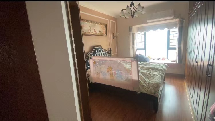 城市公园 4室2厅2卫 88.00万 城市公园 4室2厅2卫 88.00万室内图