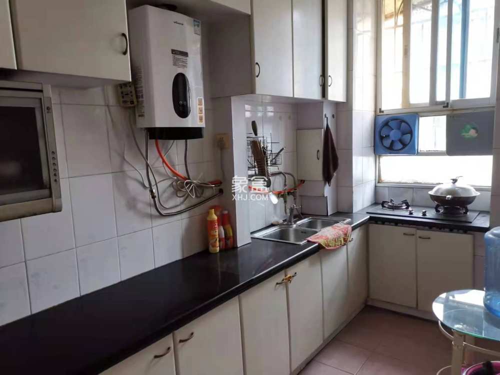 国税小区 3室2厅2卫 58.00万 国税小区 3室2厅2卫 58.00万室内图