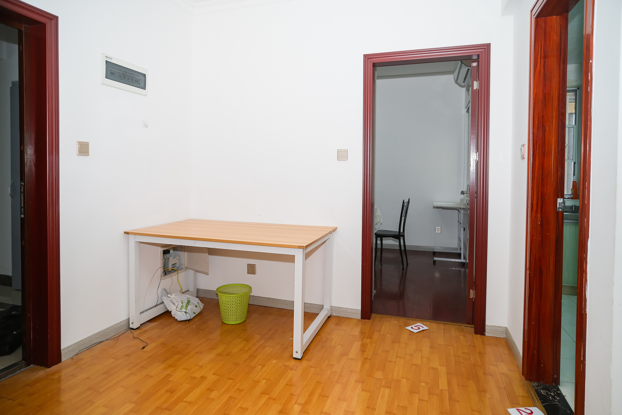 荣盛花语城 3室2厅1卫 68.80万 荣盛花语城 3室2厅1卫 68.80万客厅