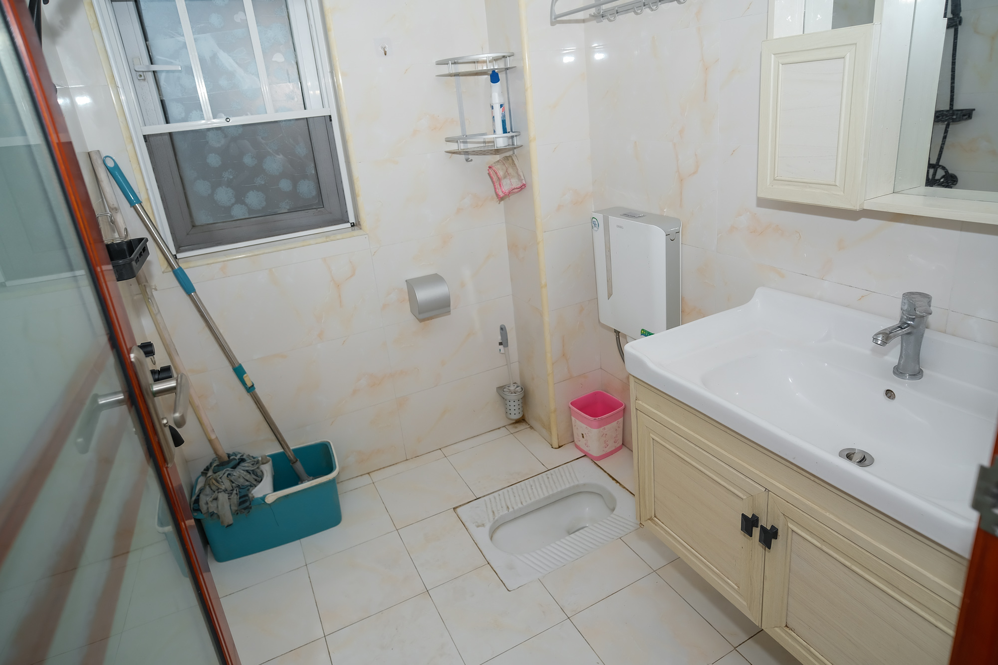 荣盛花语城 3室2厅1卫 68.80万 荣盛花语城 3室2厅1卫 68.80万卫生间