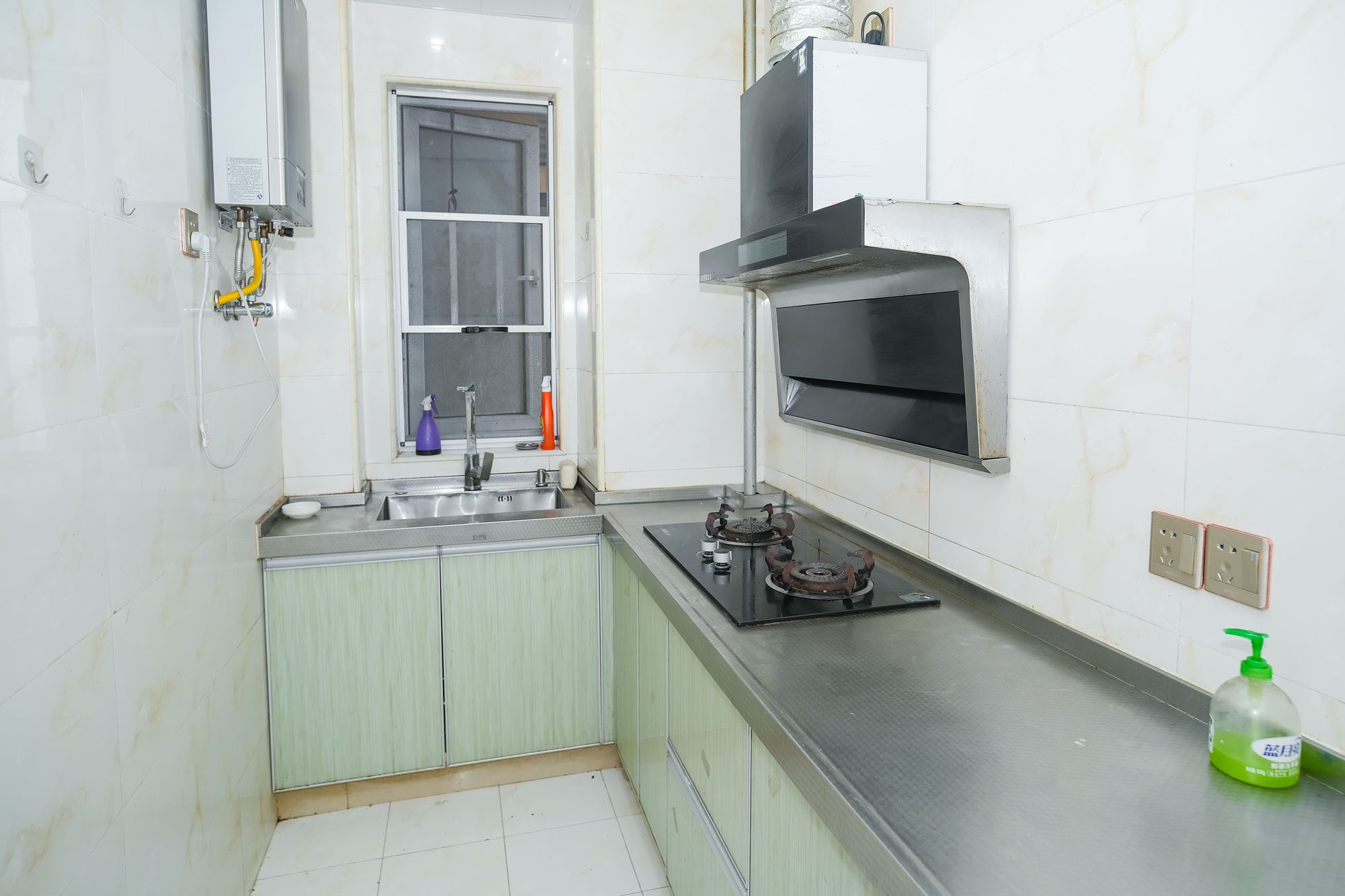 荣盛花语城 3室2厅1卫 68.80万 荣盛花语城 3室2厅1卫 68.80万厨房