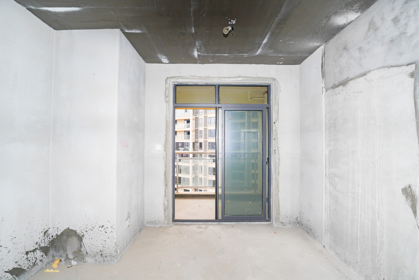 五江书香苑  3室2厅2卫    190.0万客厅