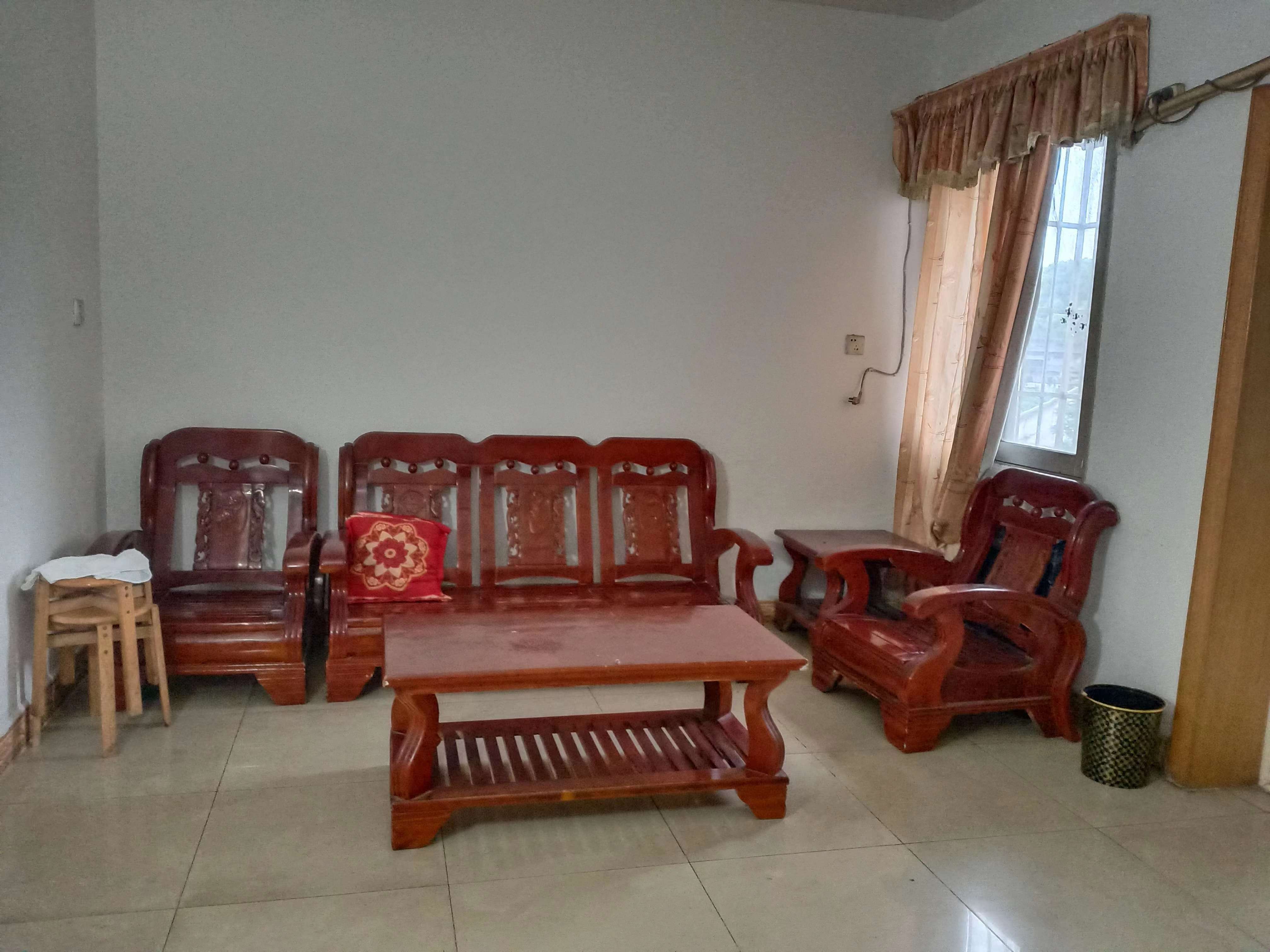 洪福花园 2室1厅1卫 21.00万 洪福花园 2室1厅1卫 21.00万室内图