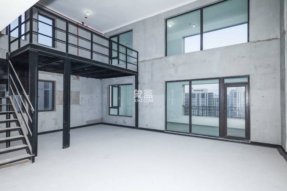 建发央著  5室2厅3卫   315.00万