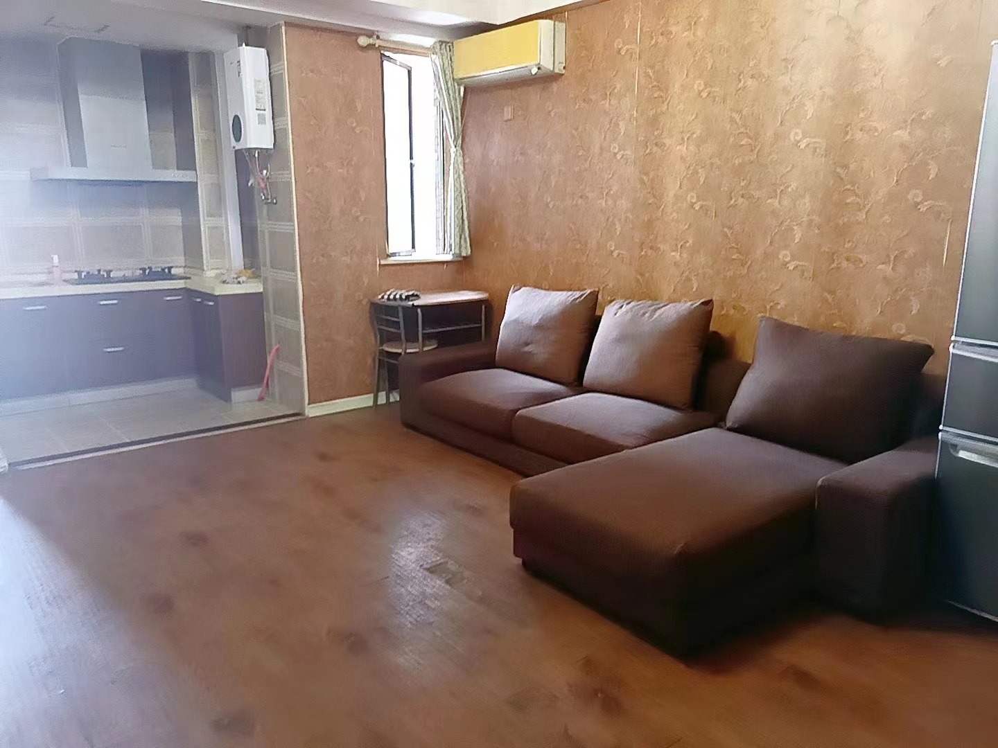 建鑫二期  1室1厅1卫    27.0万 建鑫二期  1室1厅1卫    27.0万客厅