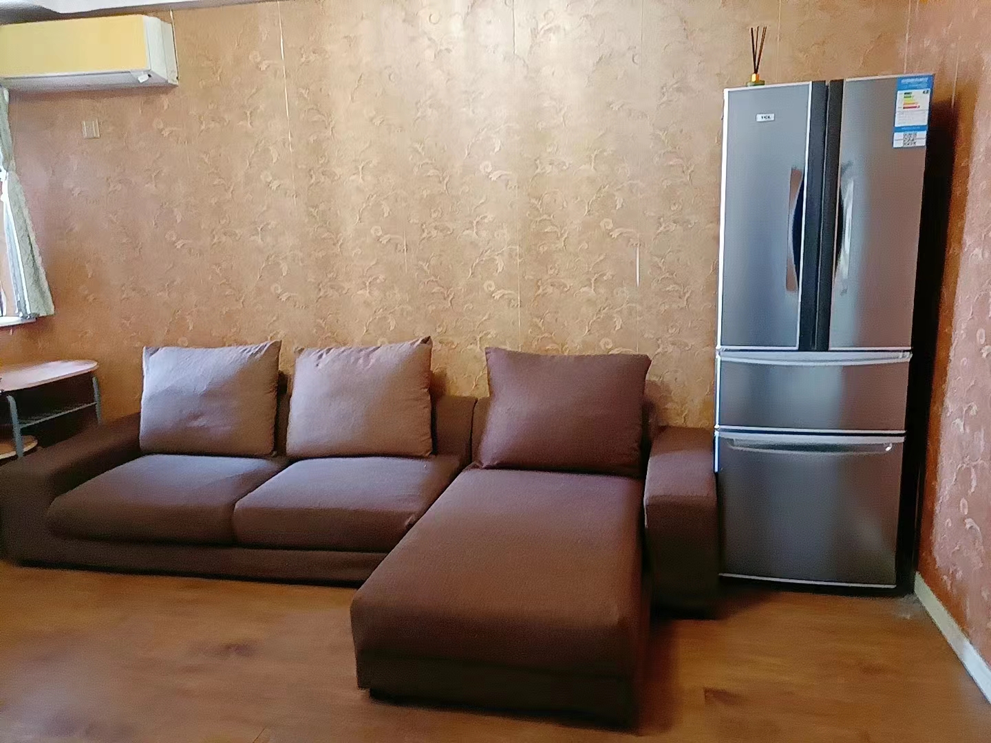 建鑫二期  1室1厅1卫    27.0万 建鑫二期  1室1厅1卫    27.0万客厅