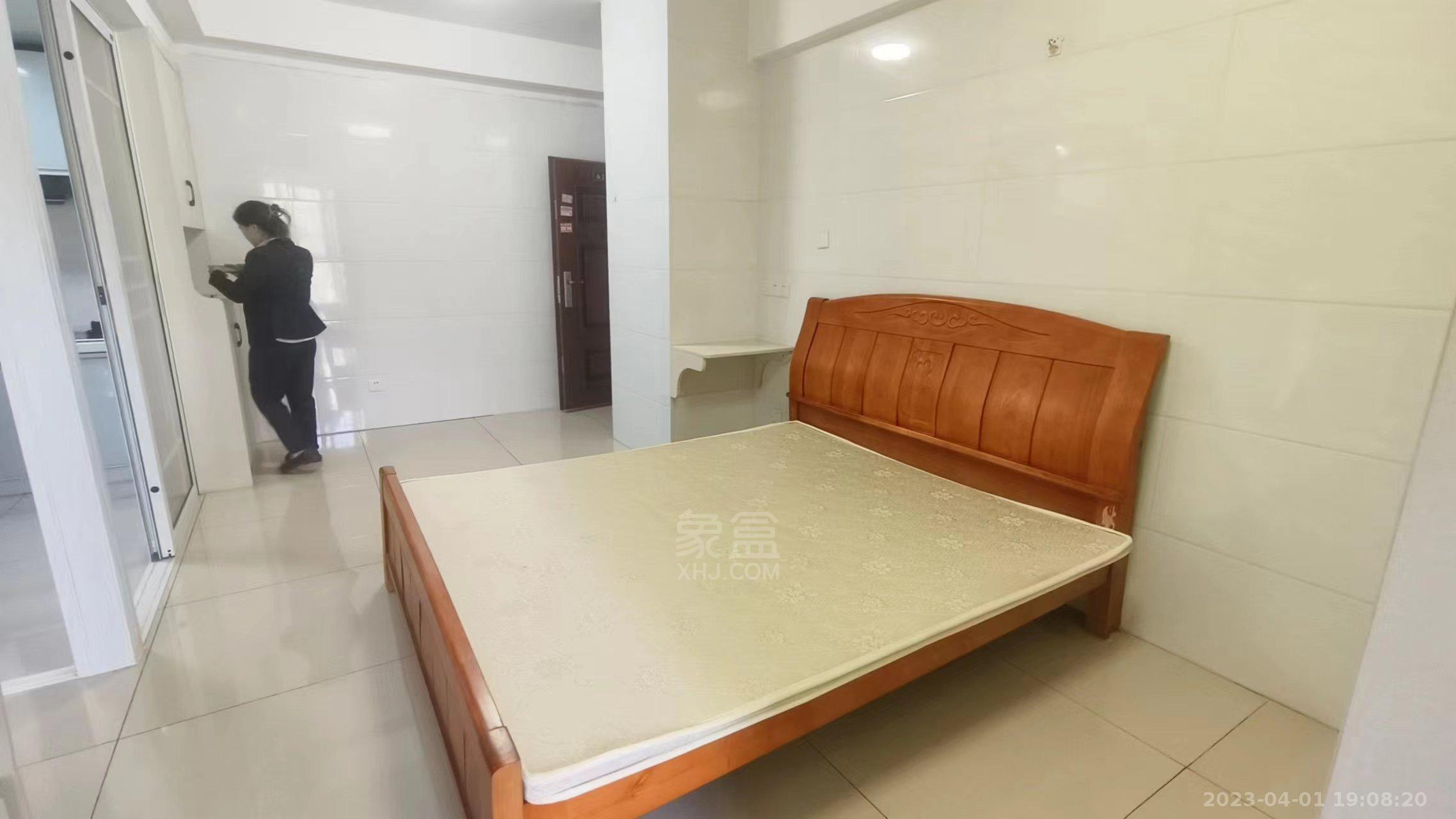 中建御山和苑  1室0厅1卫   1500.00元/月室内图1