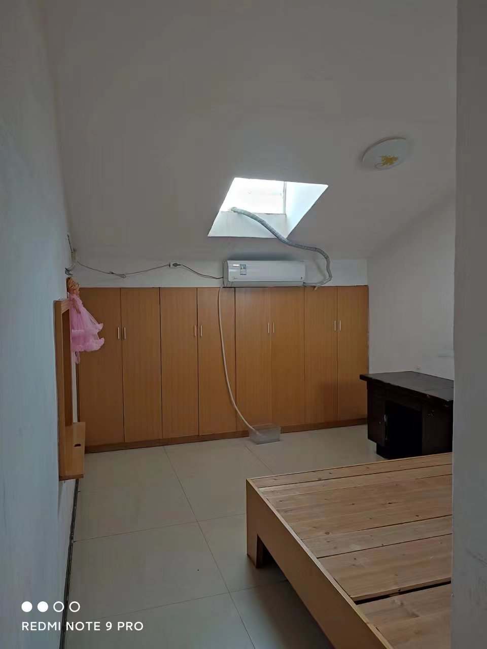五江建材城  3室2厅1卫   1200.00元/月室内图