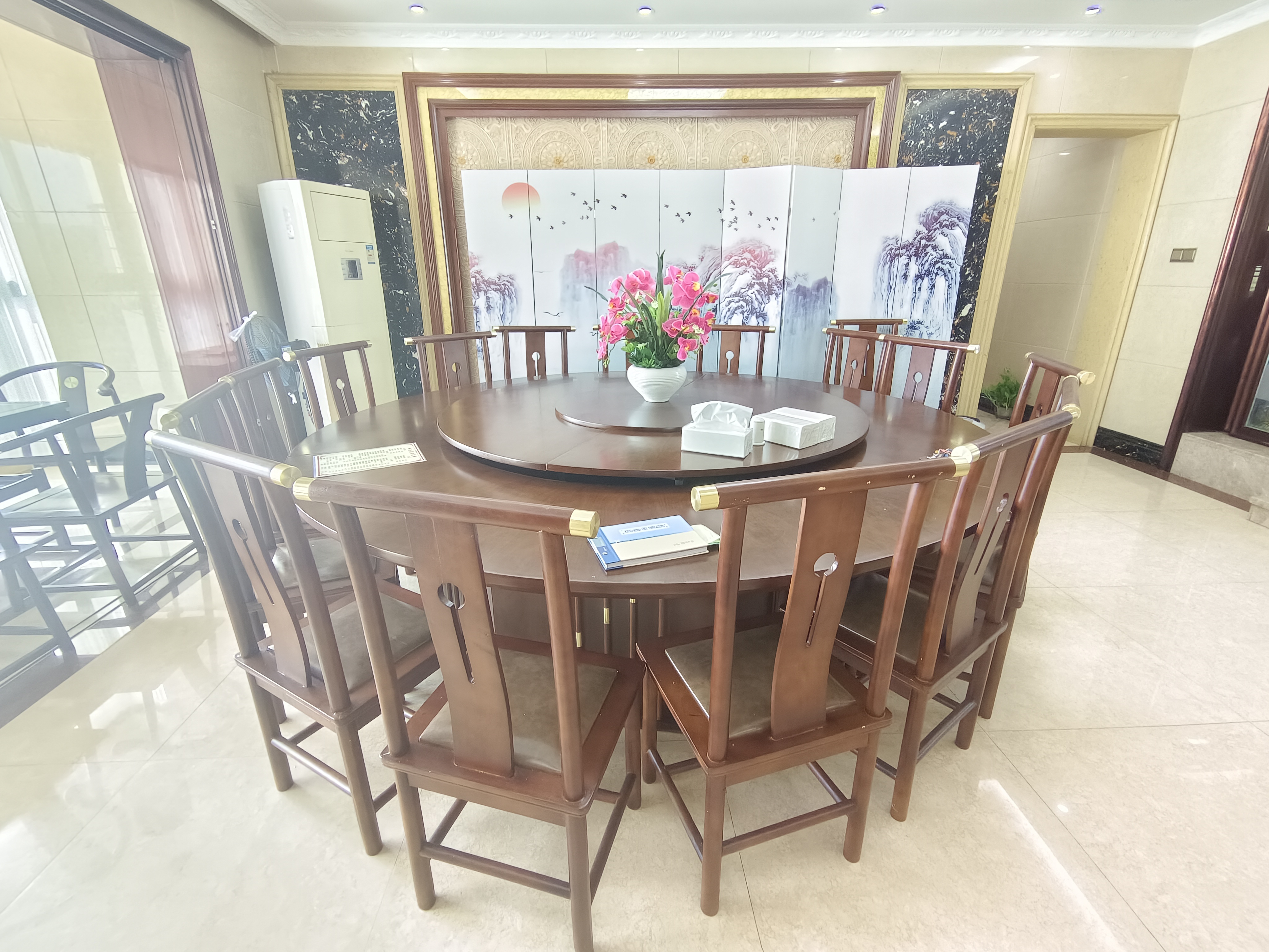 俊景花园  4室2厅2卫   100.00万室内图