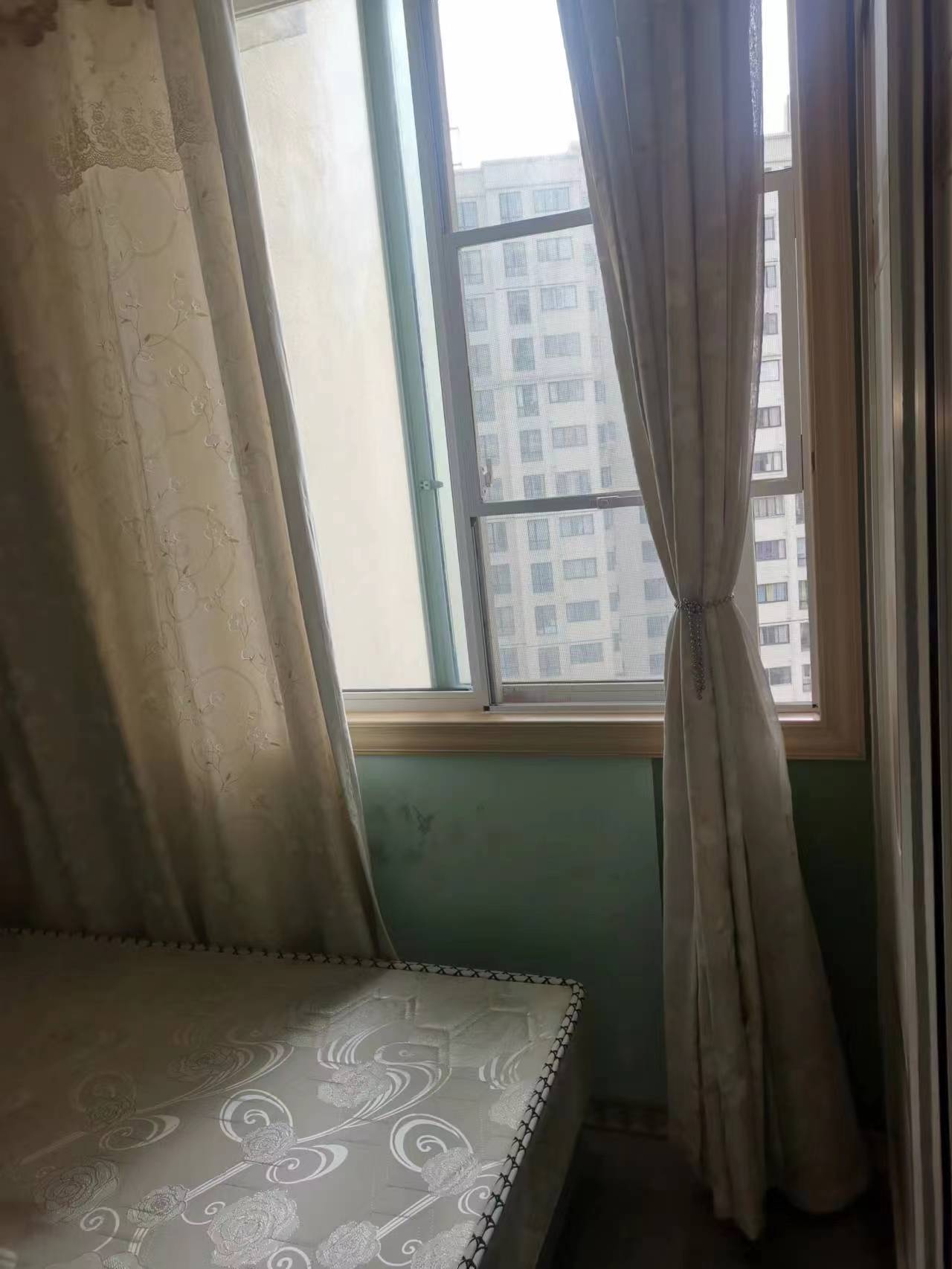 美的林城时代  2室1厅1卫   2500.00元/月室内图