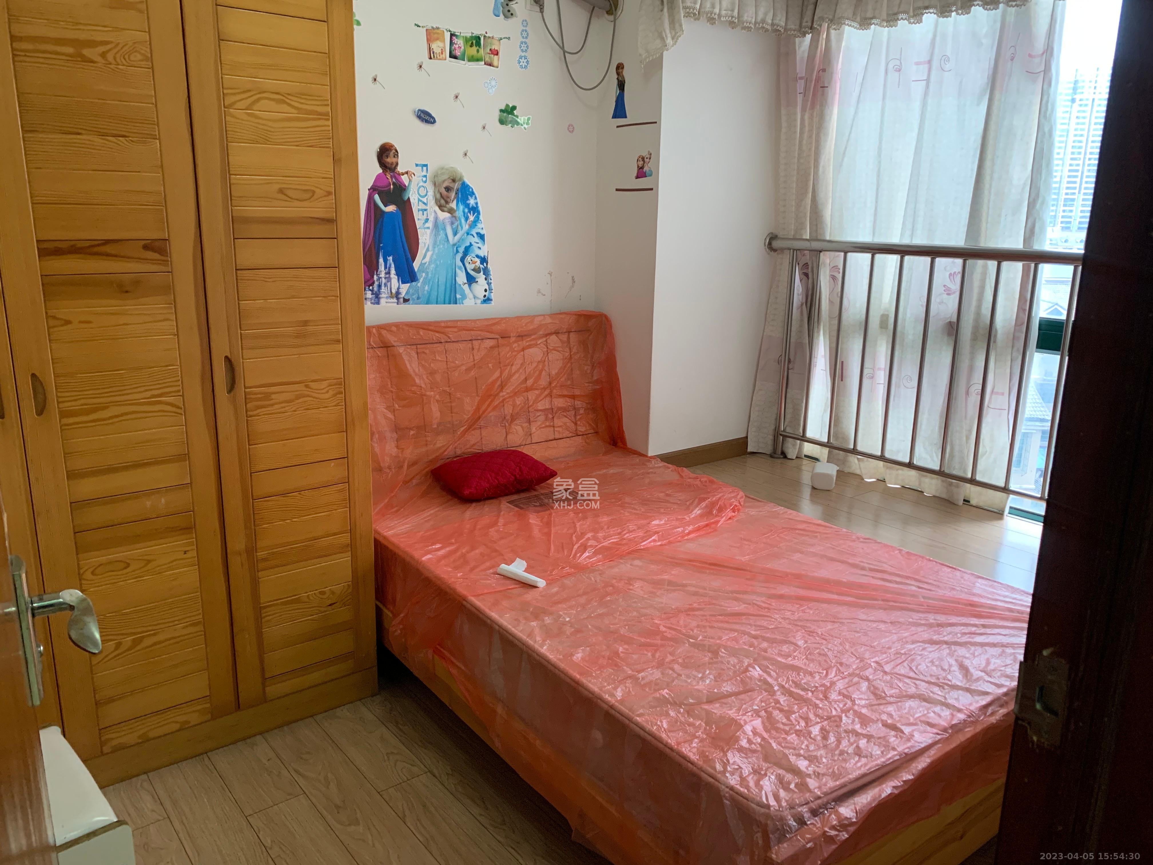 华天LOHO小镇  3室2厅2卫   1800.00元/月室内图