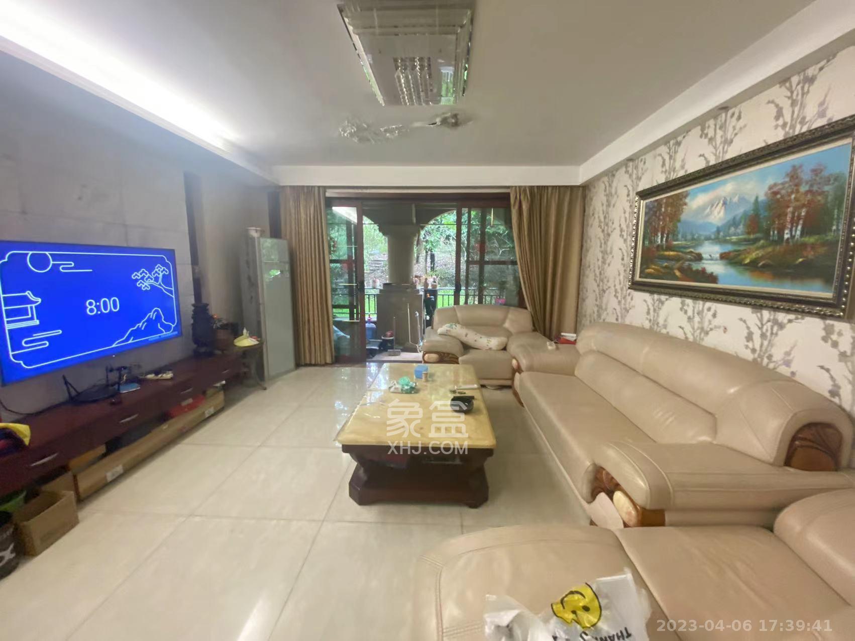 中城丽景香山园  4室2厅2卫   5000.00元/月室内图1