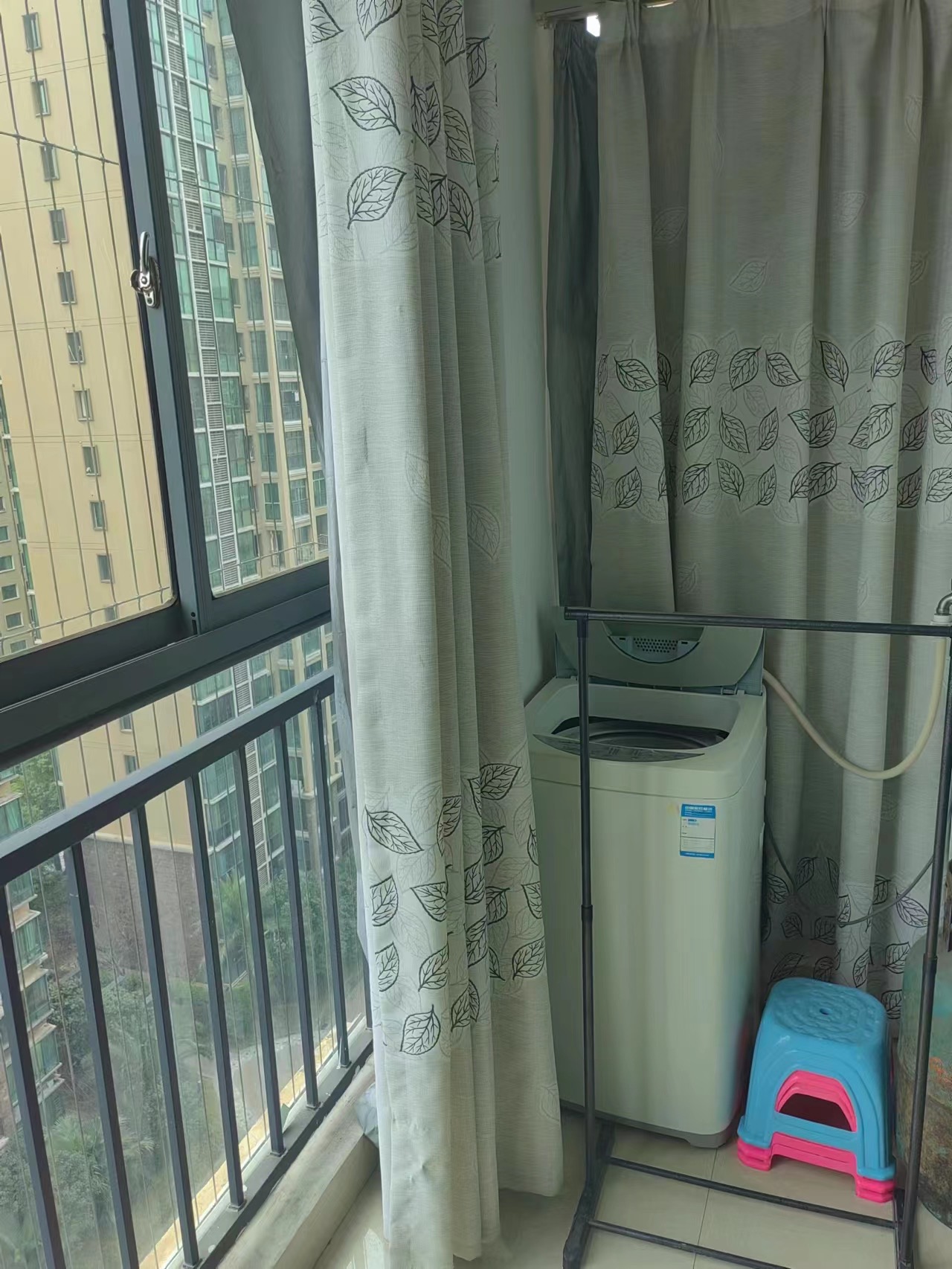 水映豪廷（一，二，三期）  0室0厅0卫   28.00万客厅