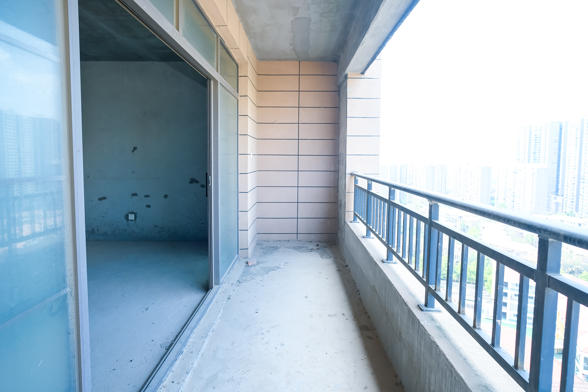 好望谷 4室2厅1卫 100.0万 好望谷 4室2厅1卫 100.0万阳台