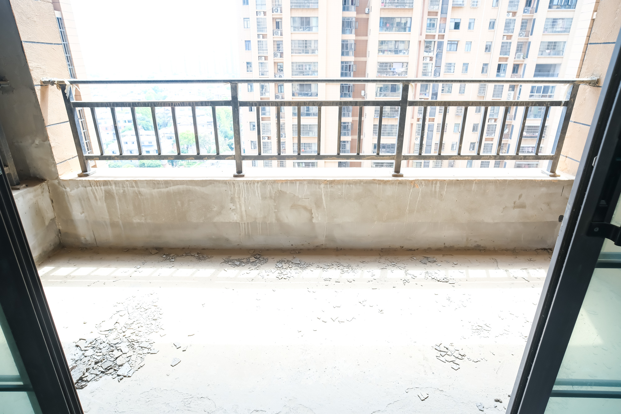 好望谷 4室2厅1卫 100.0万 好望谷 4室2厅1卫 100.0万阳台