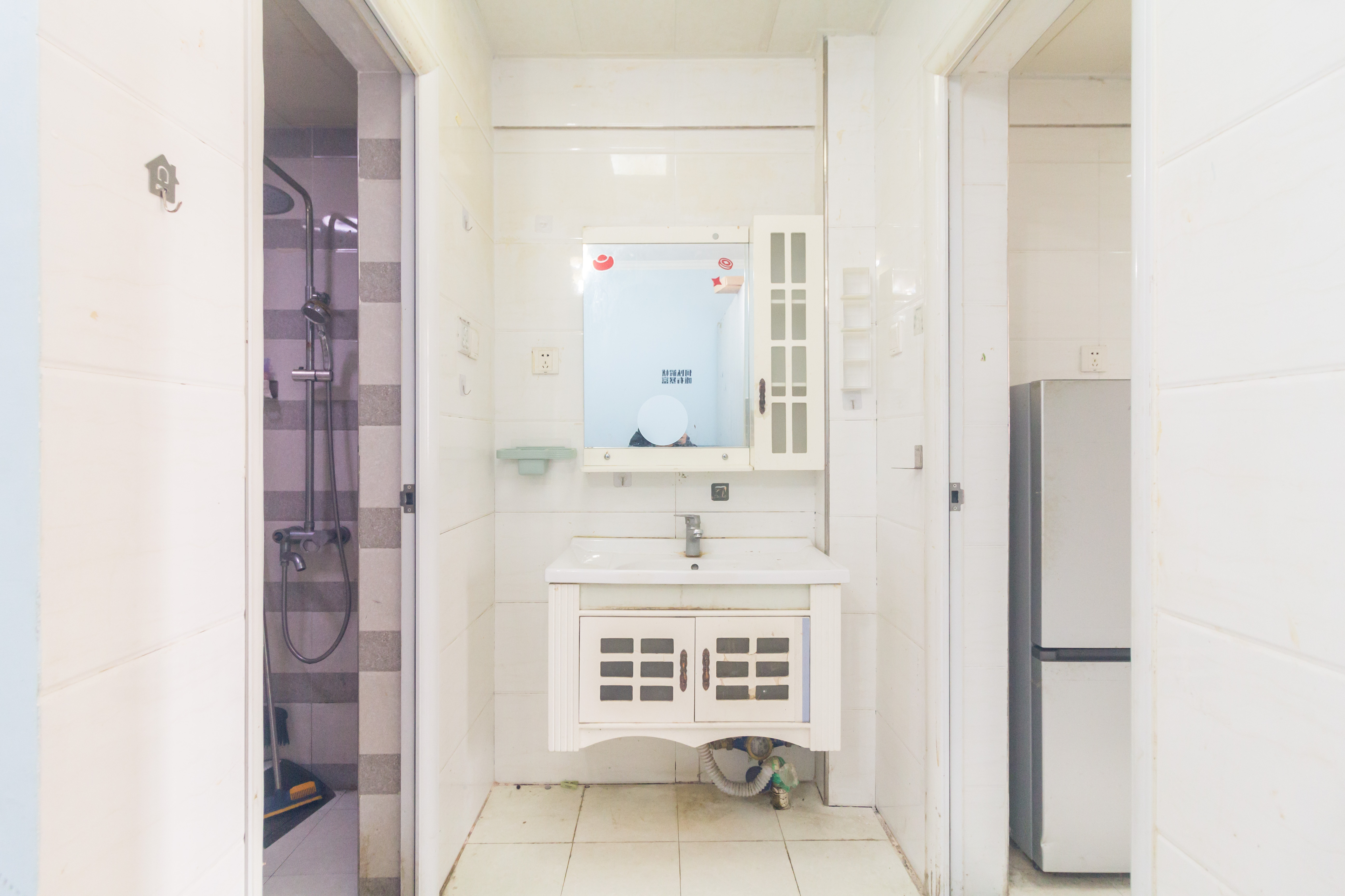 爵士湘  1室1厅1卫    21.8万卫生间