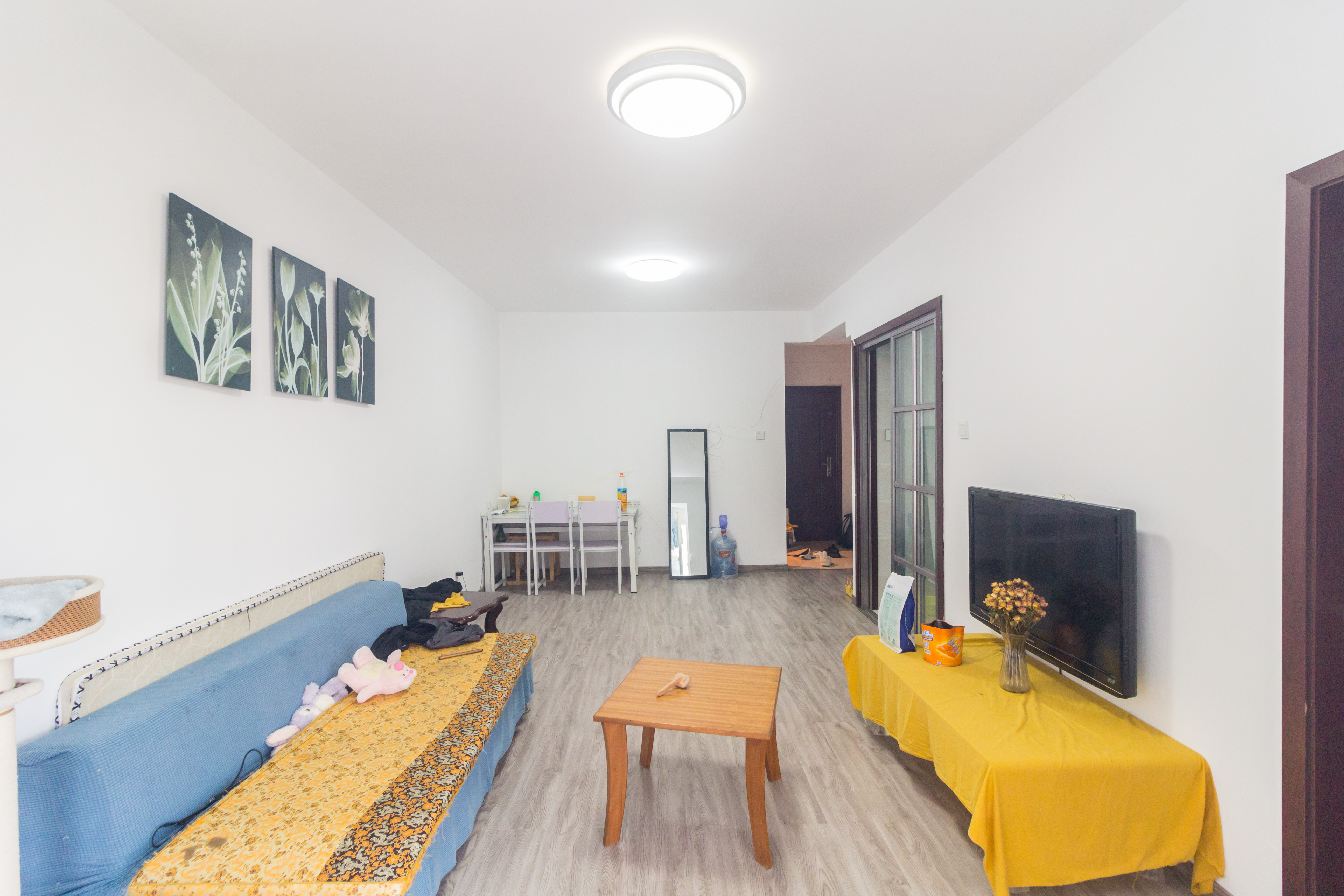 时代星城 2室2厅1卫 52.00万 时代星城 2室2厅1卫 52.00万客厅