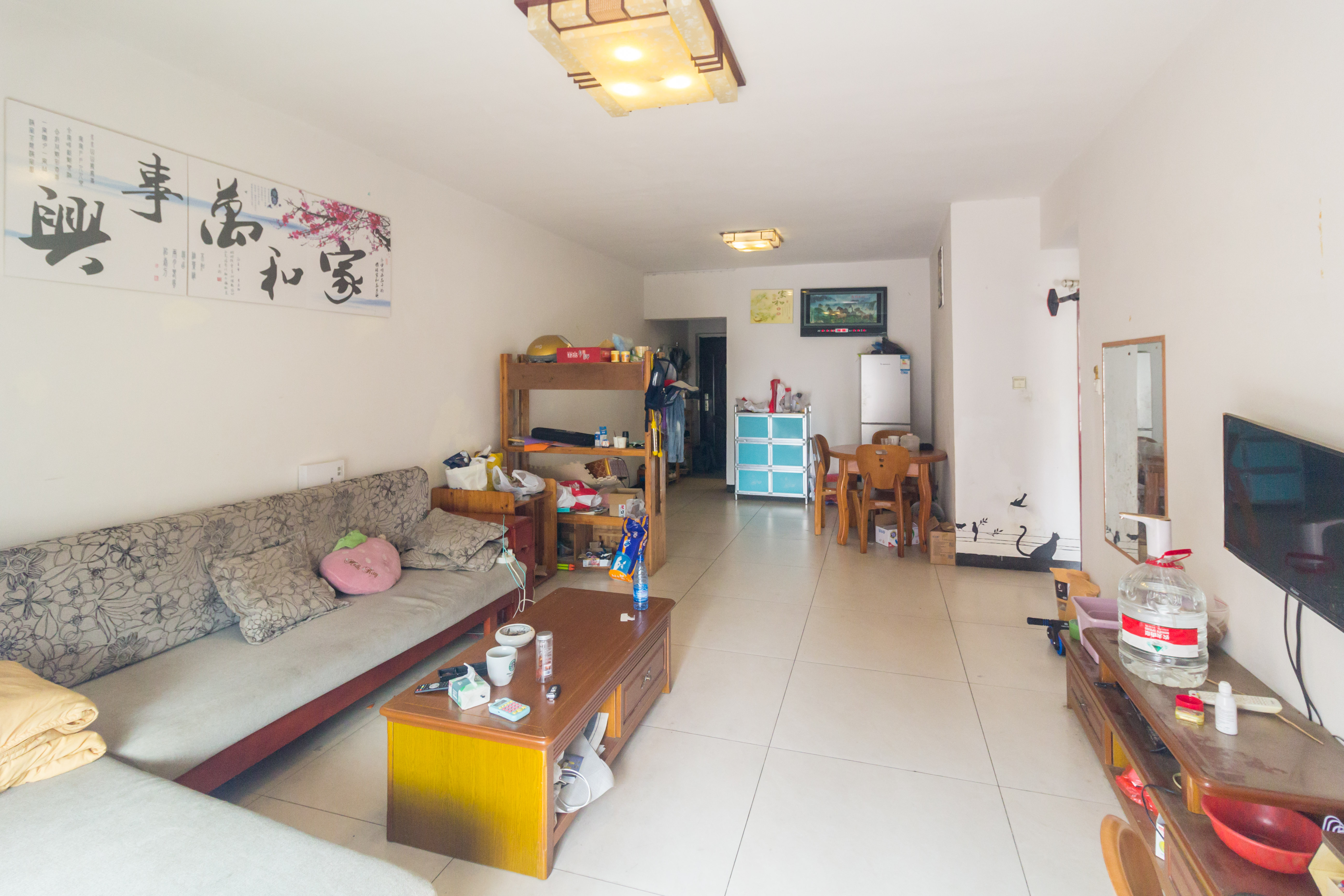 明天一城 2室2厅1卫 49.80万 明天一城 2室2厅1卫 49.80万客厅