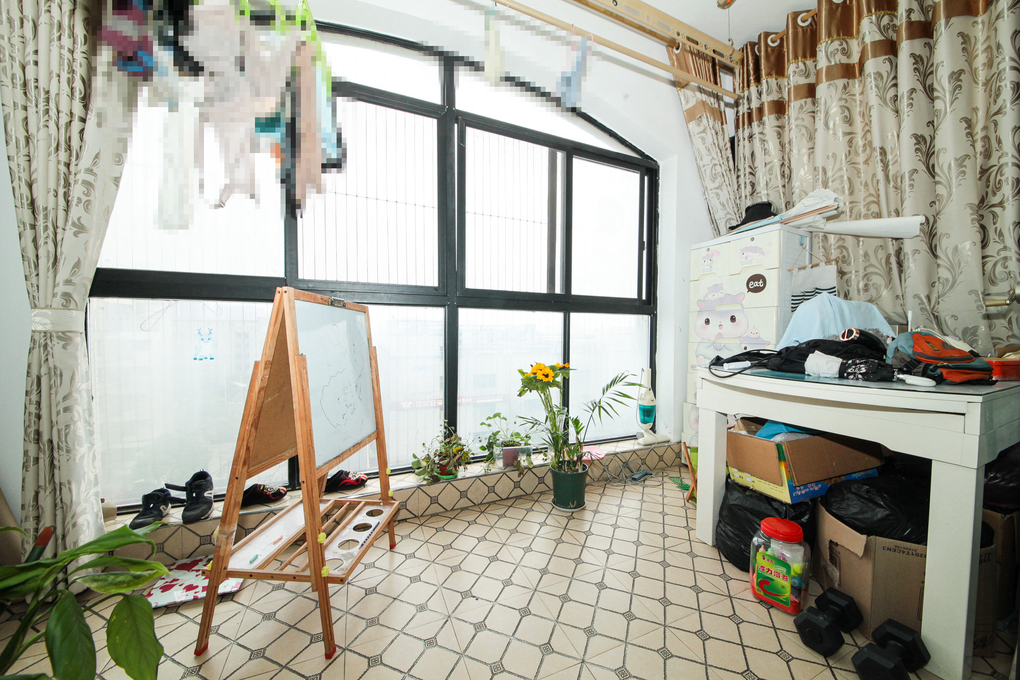 鹏基诺亚山林  3室2厅2卫   120.00万阳台