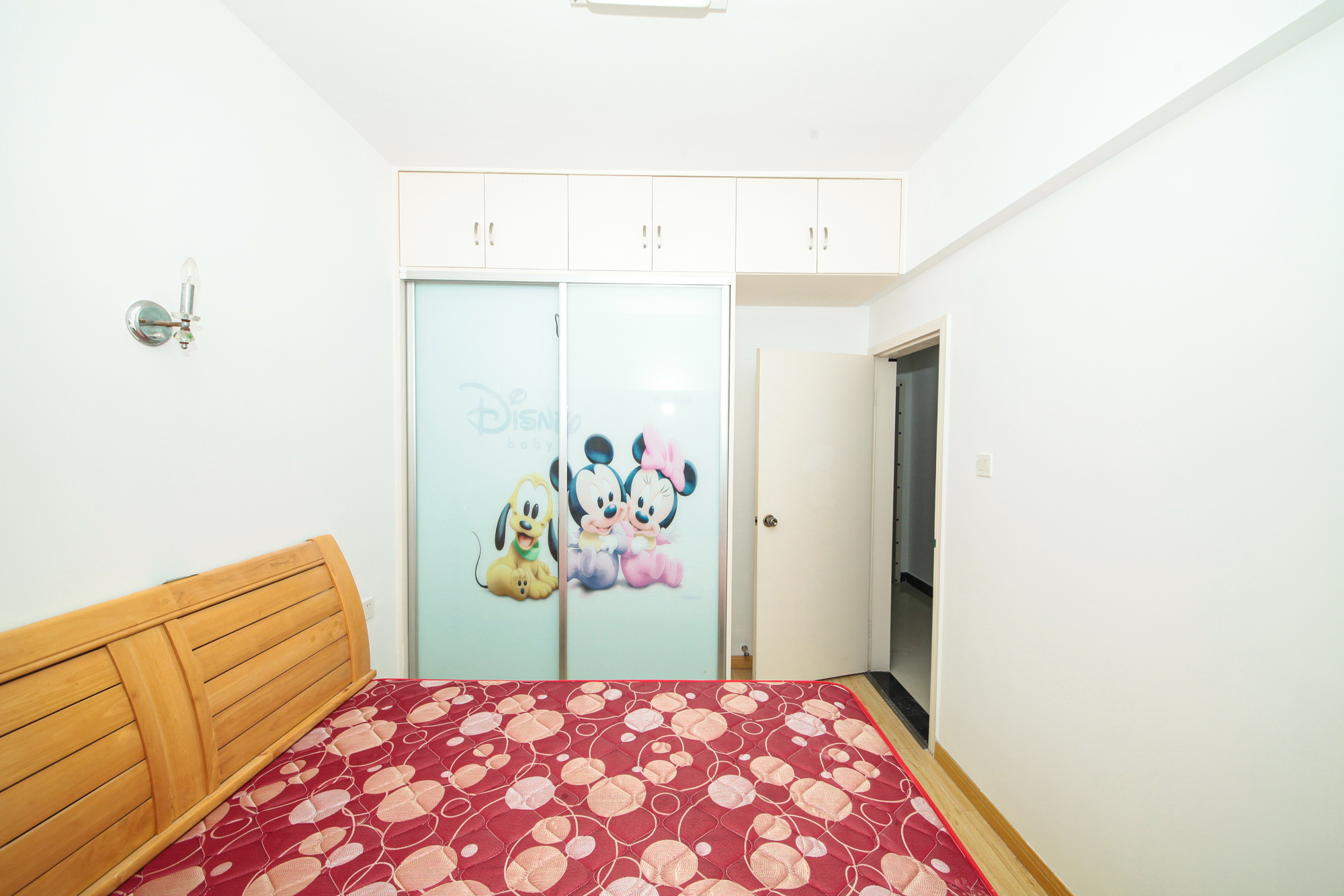 幸福里润城（幸福里二期）  3室2厅2卫    107.98万卧室
