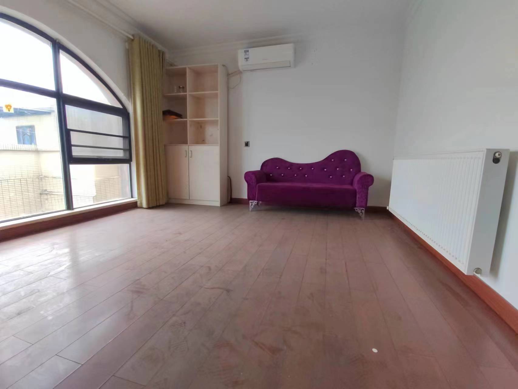 三一歌雅郡 5室2厅3卫 93.80万 三一歌雅郡 5室2厅3卫 93.80万室内图