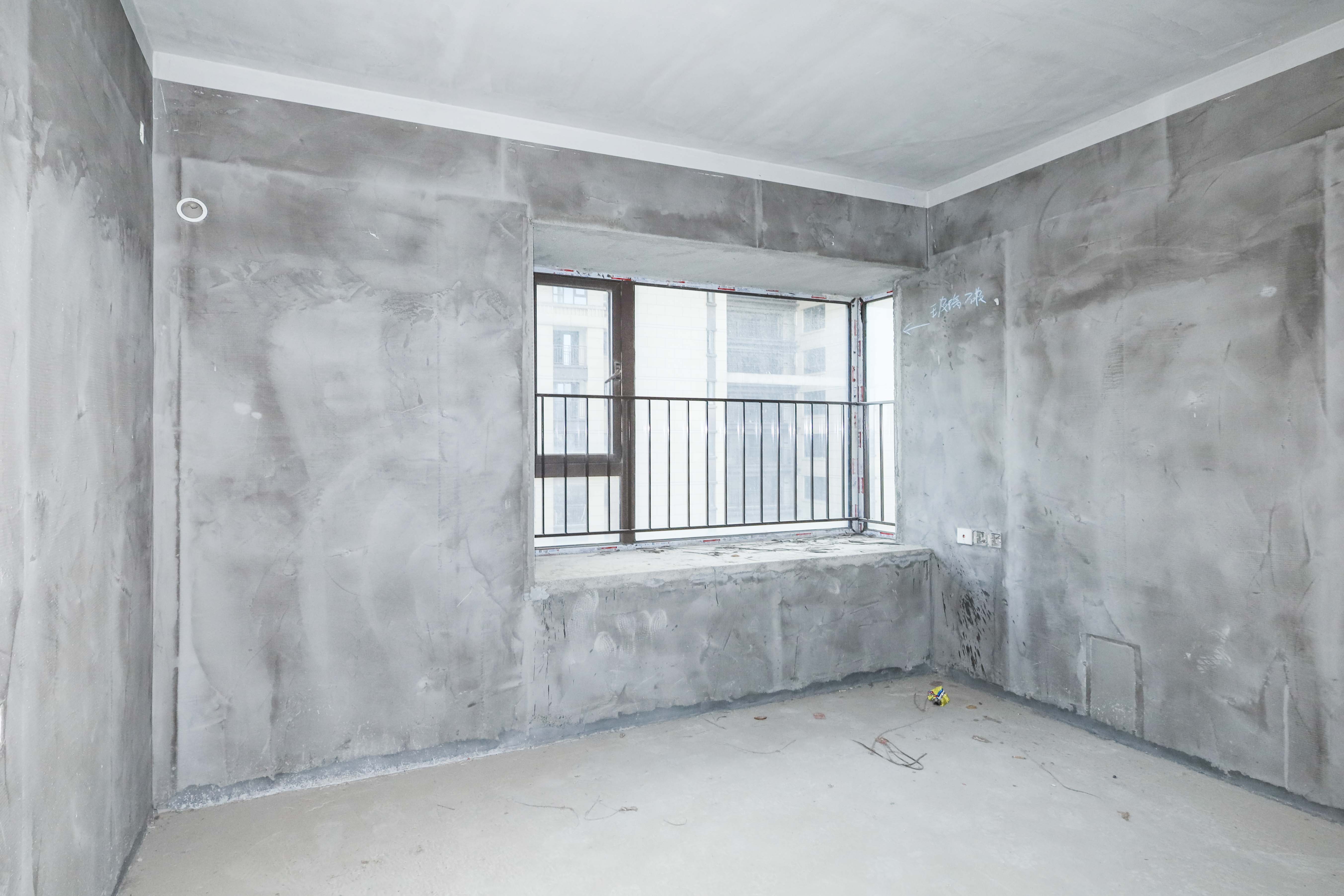 卓越浅水湾 4室2厅2卫 130.0万 卓越浅水湾 4室2厅2卫 130.0万卧室