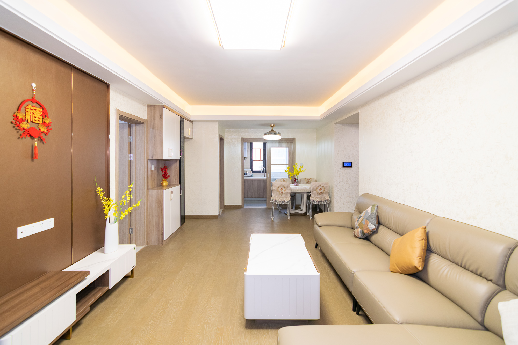 美的翰城  3室2厅2卫   118.00万 美的翰城  3室2厅2卫   118.00万