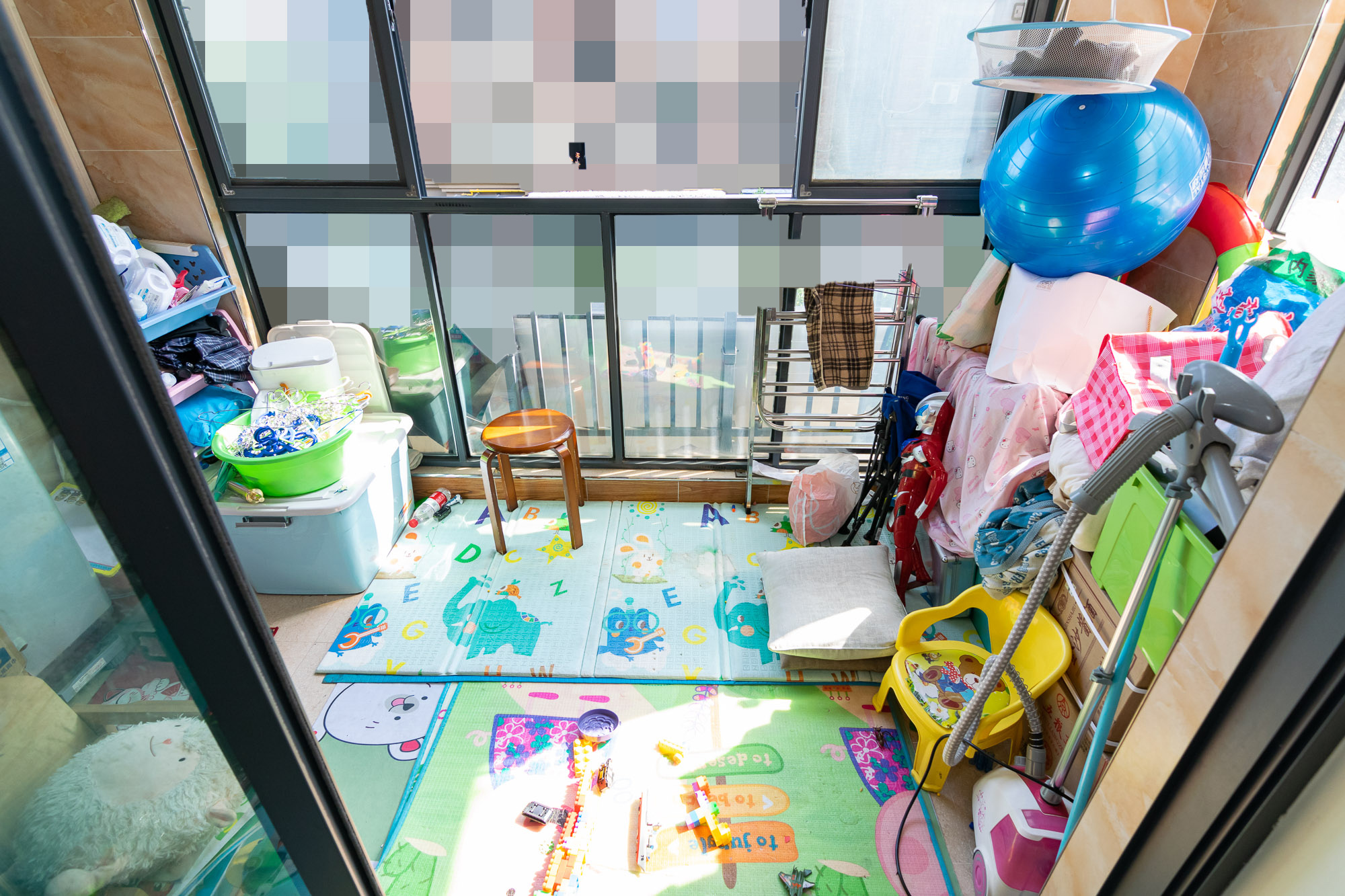 澳海月亮湾  3室2厅1卫   84.00万阳台