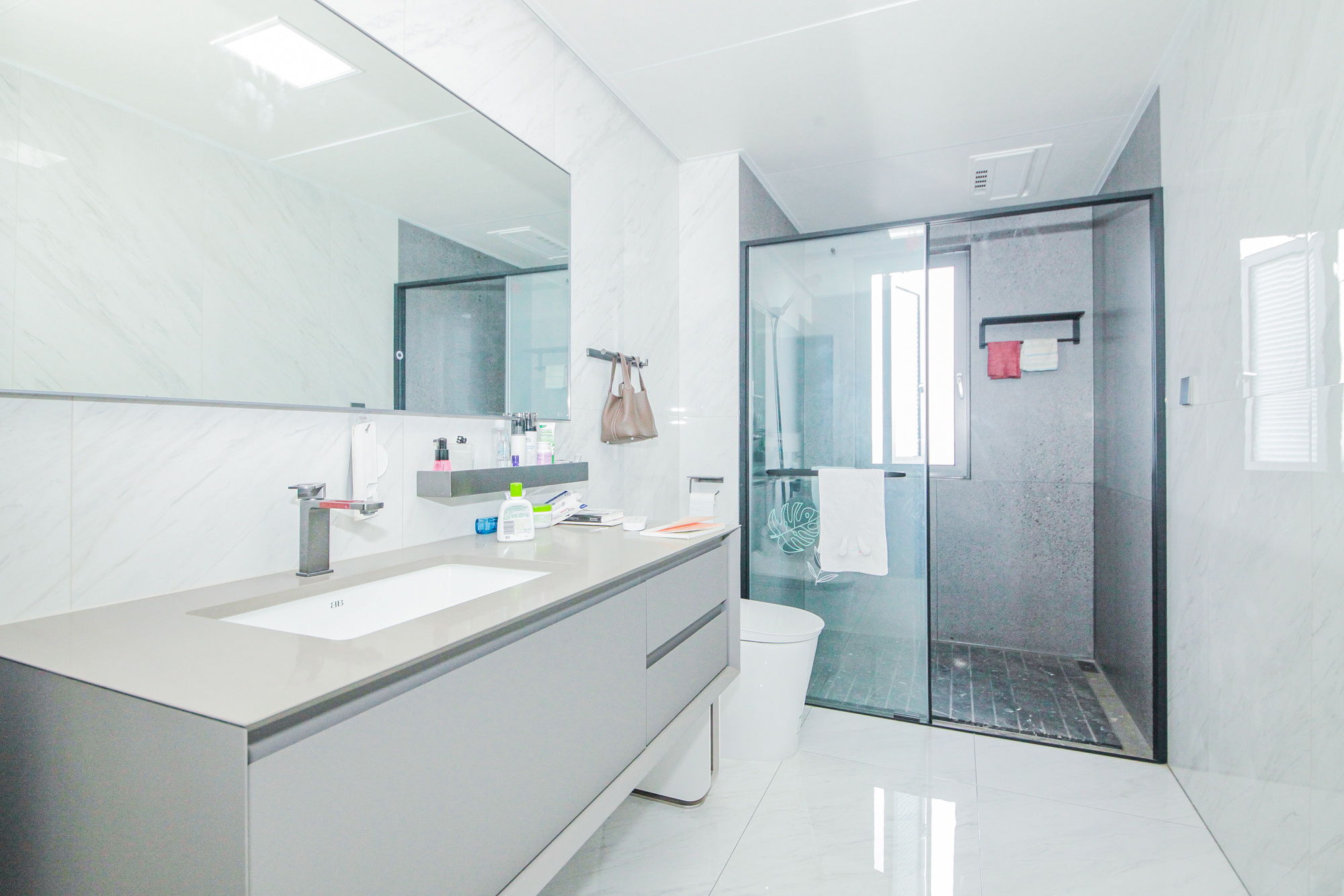 碧桂园威尼斯城  4室2厅2卫    370.98万 碧桂园威尼斯城  4室2厅2卫    370.98万卫生间