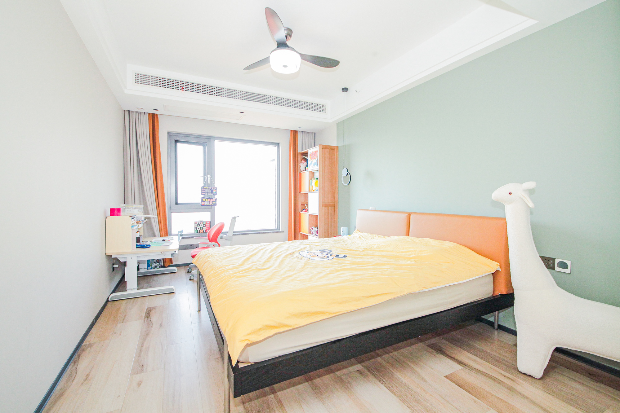 碧桂园威尼斯城  4室2厅2卫    370.98万 碧桂园威尼斯城  4室2厅2卫    370.98万卧室