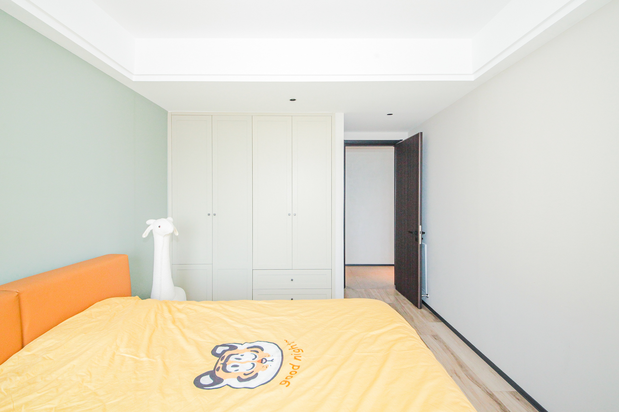 碧桂园威尼斯城  4室2厅2卫    370.98万 碧桂园威尼斯城  4室2厅2卫    370.98万卧室