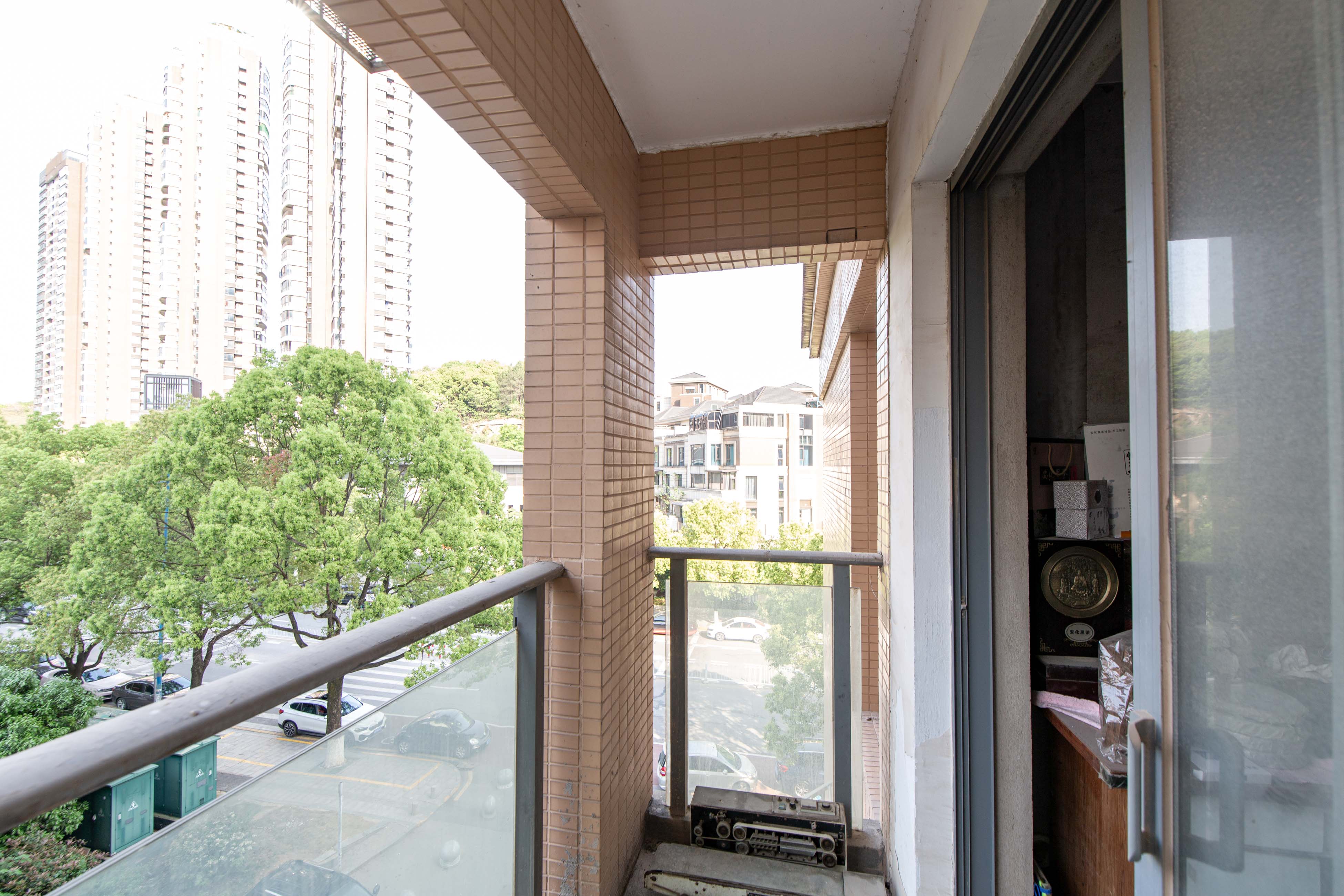 中城丽景香山园  2室2厅1卫   116.80万阳台