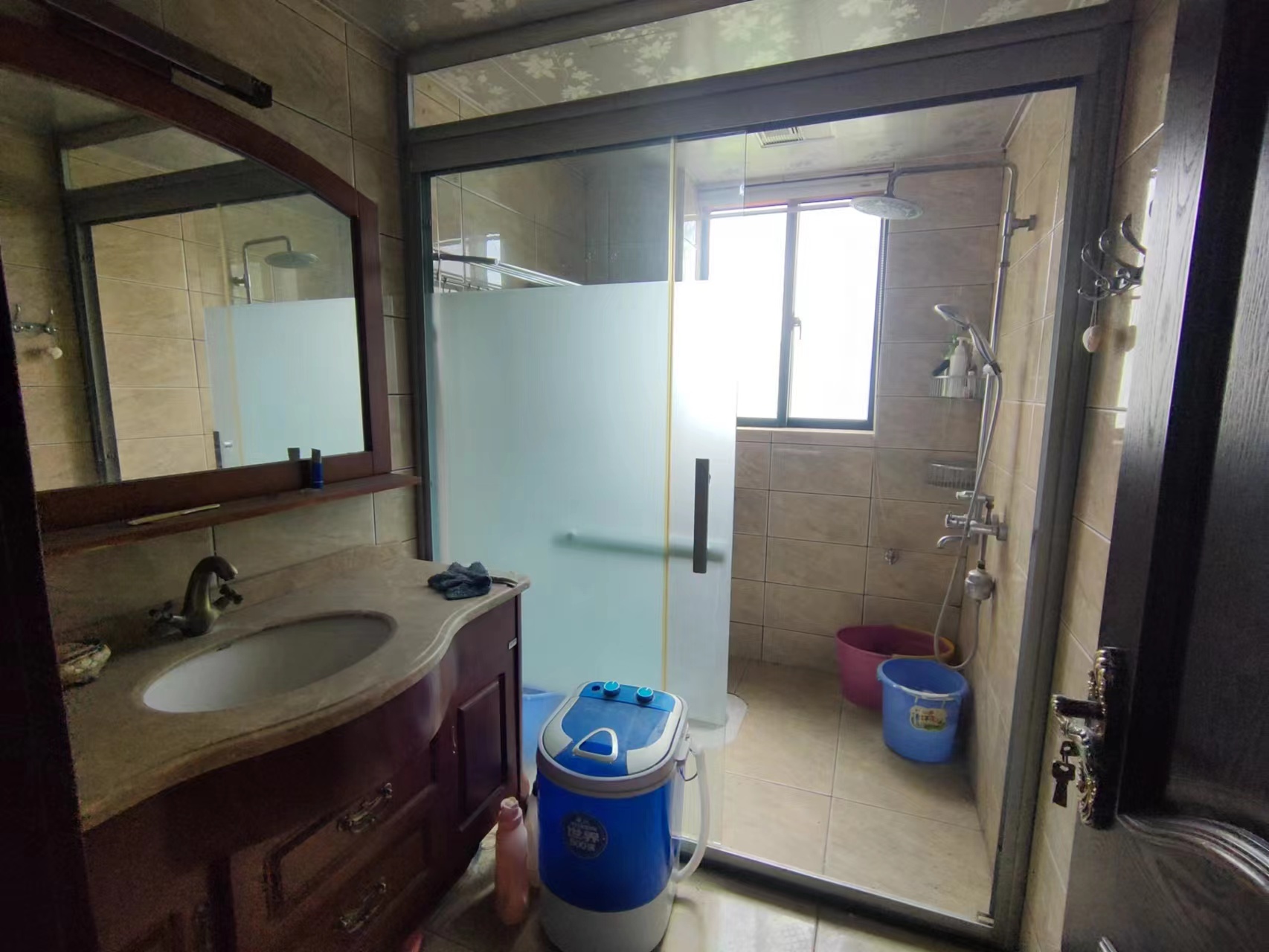 经世皇城 4室2厅2卫 138.0万 经世皇城 4室2厅2卫 138.0万室内图