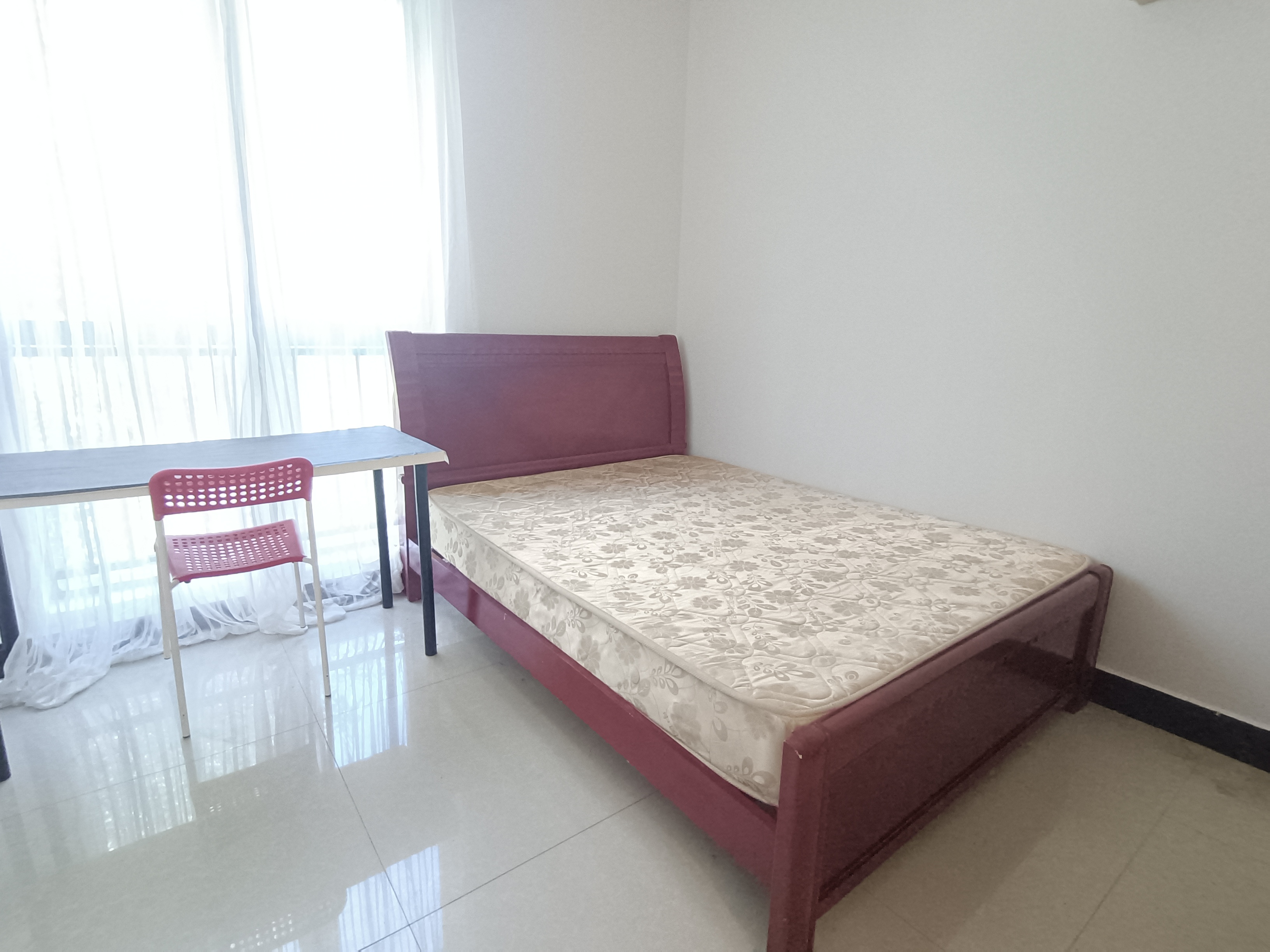 泰山公馆 3室2厅2卫 62.0万 泰山公馆 3室2厅2卫 62.0万室内图