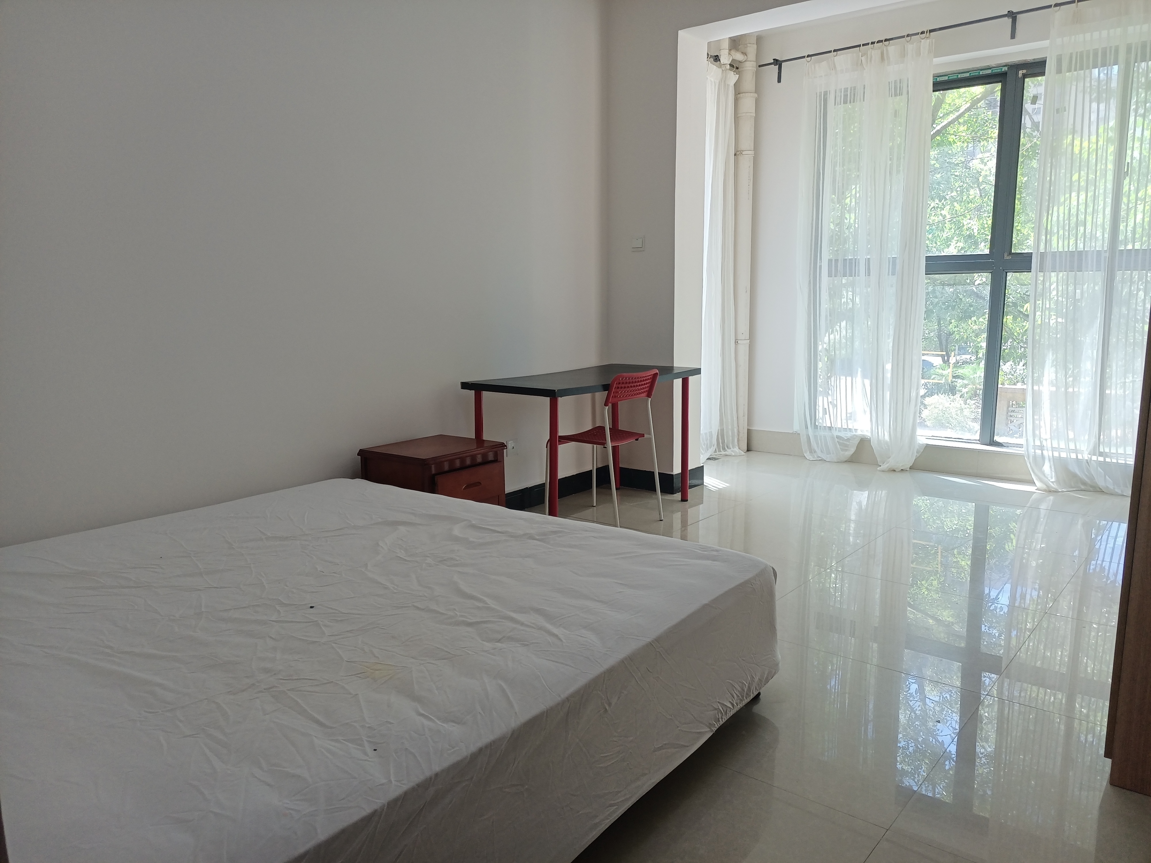 泰山公馆 3室2厅2卫 62.0万 泰山公馆 3室2厅2卫 62.0万室内图