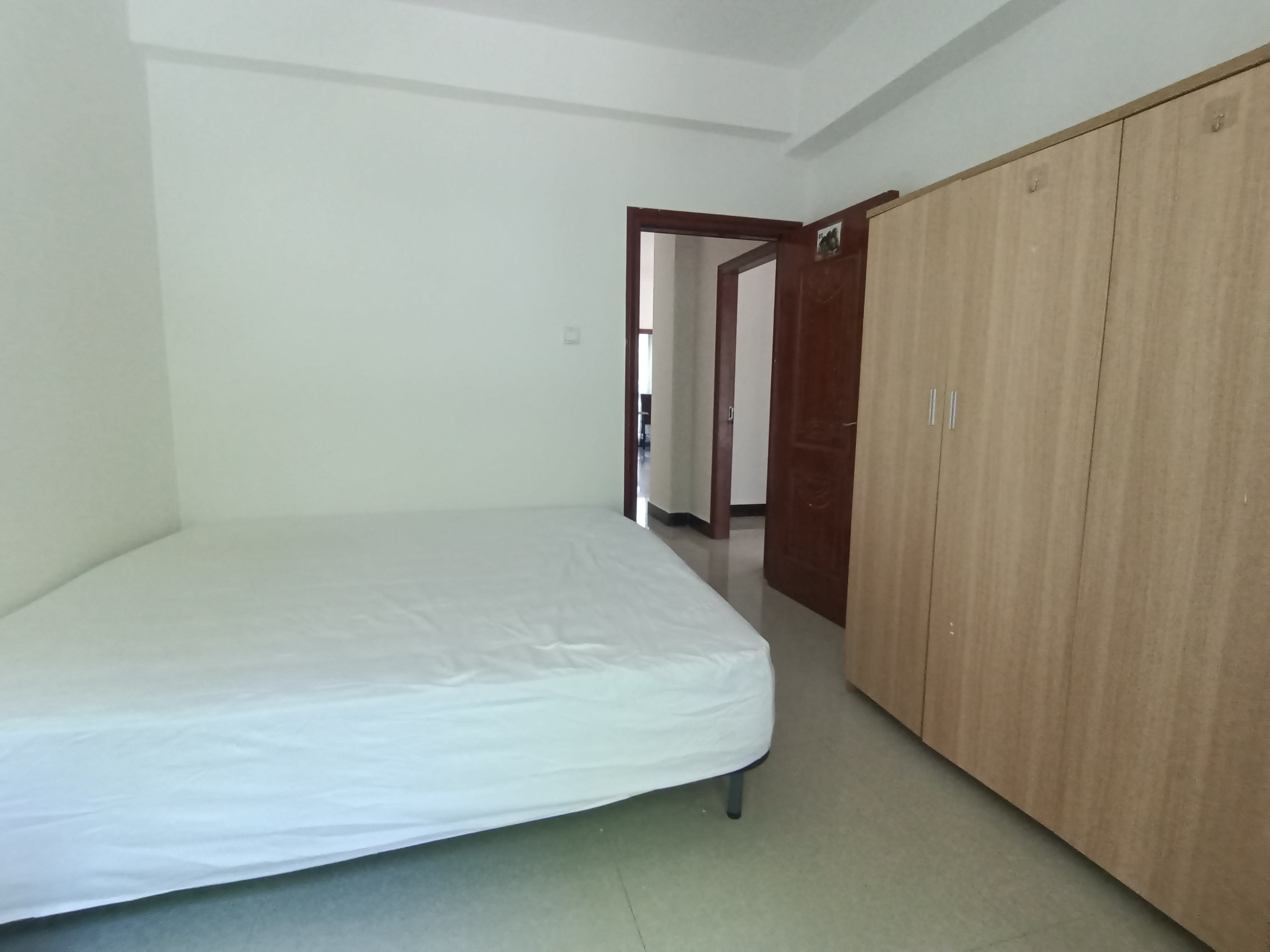 泰山公馆 3室2厅2卫 62.0万 泰山公馆 3室2厅2卫 62.0万室内图