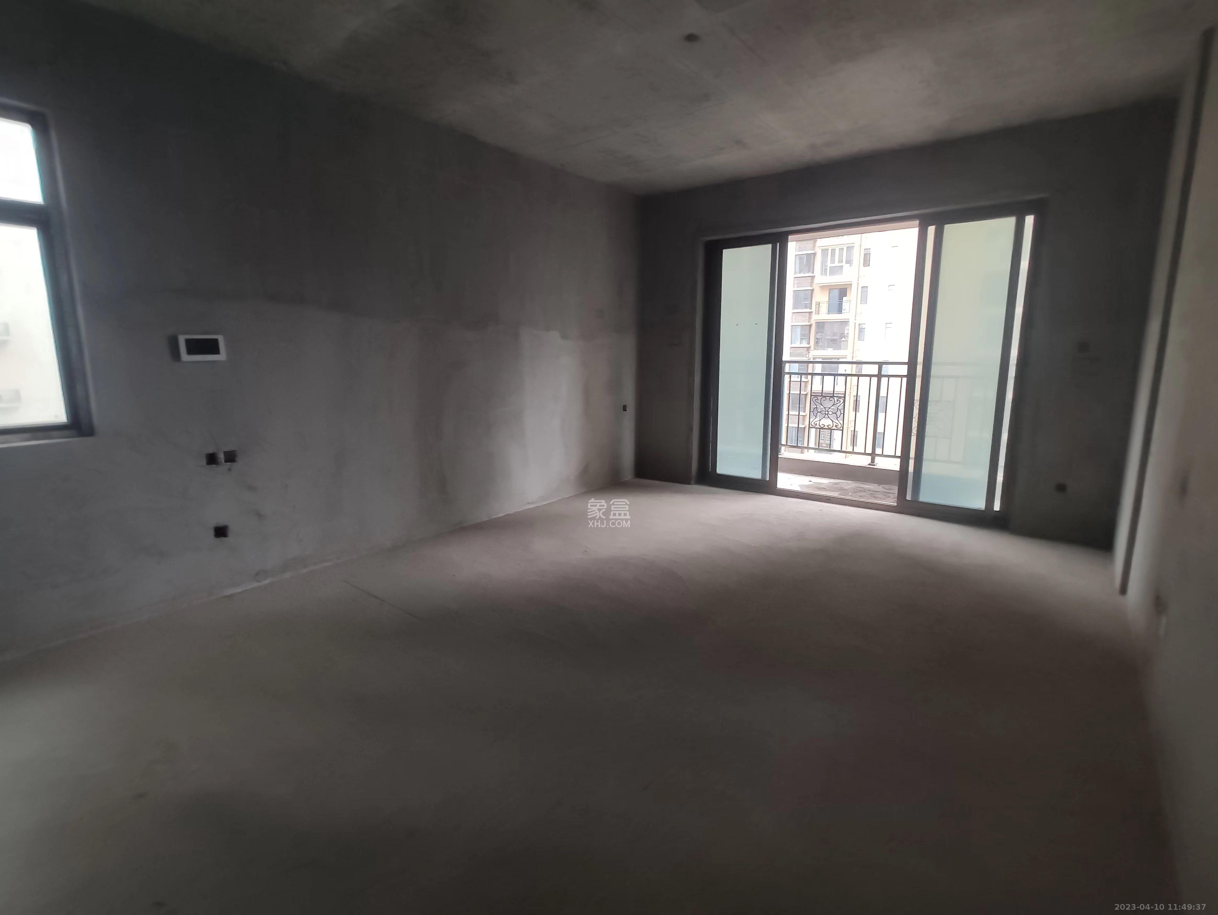 江山帝景哈佛  4室2厅2卫   1300.00元/月室内图