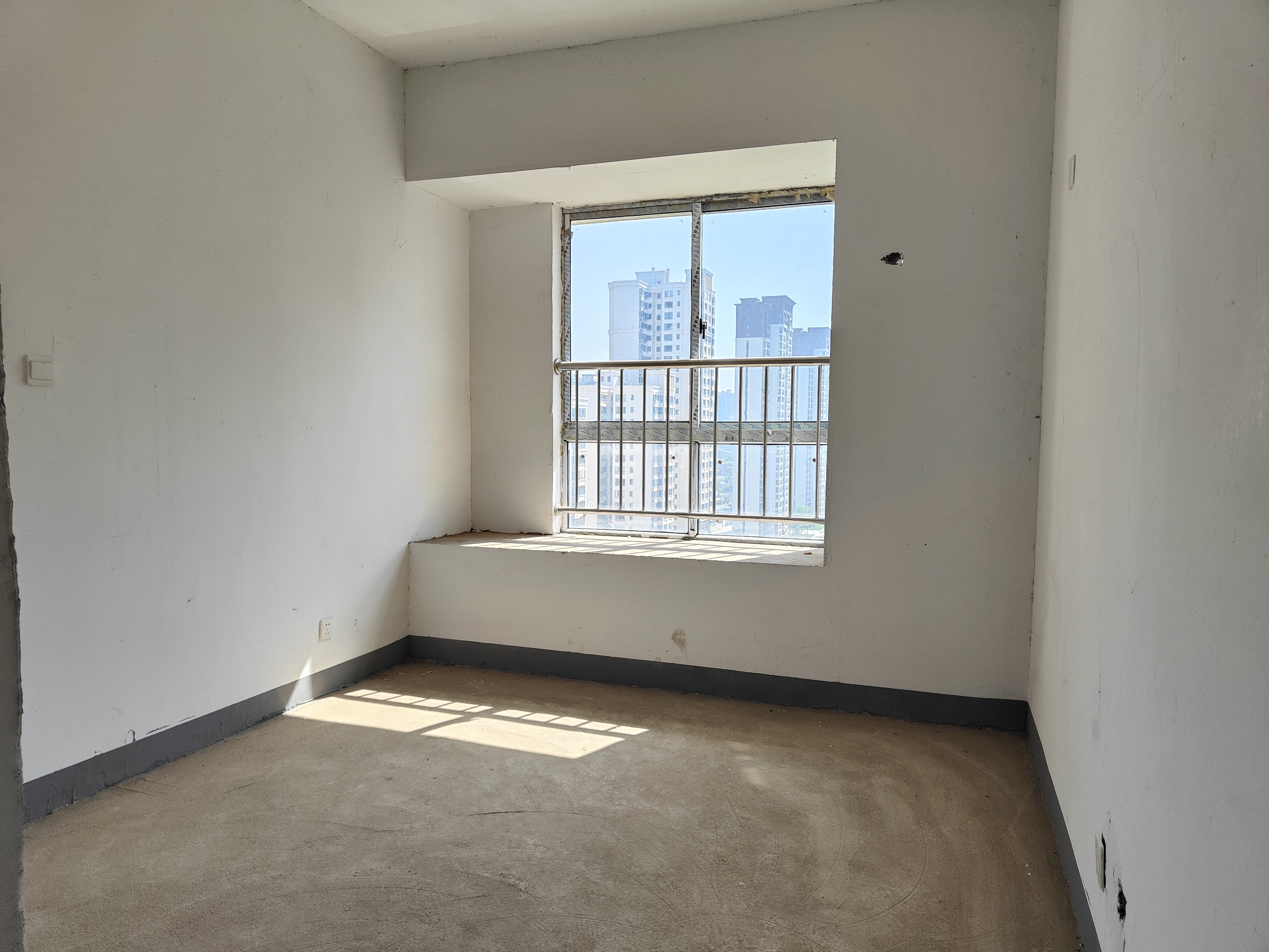 红盾雅园 3室2厅2卫 75.00万 红盾雅园 3室2厅2卫 75.00万室内图