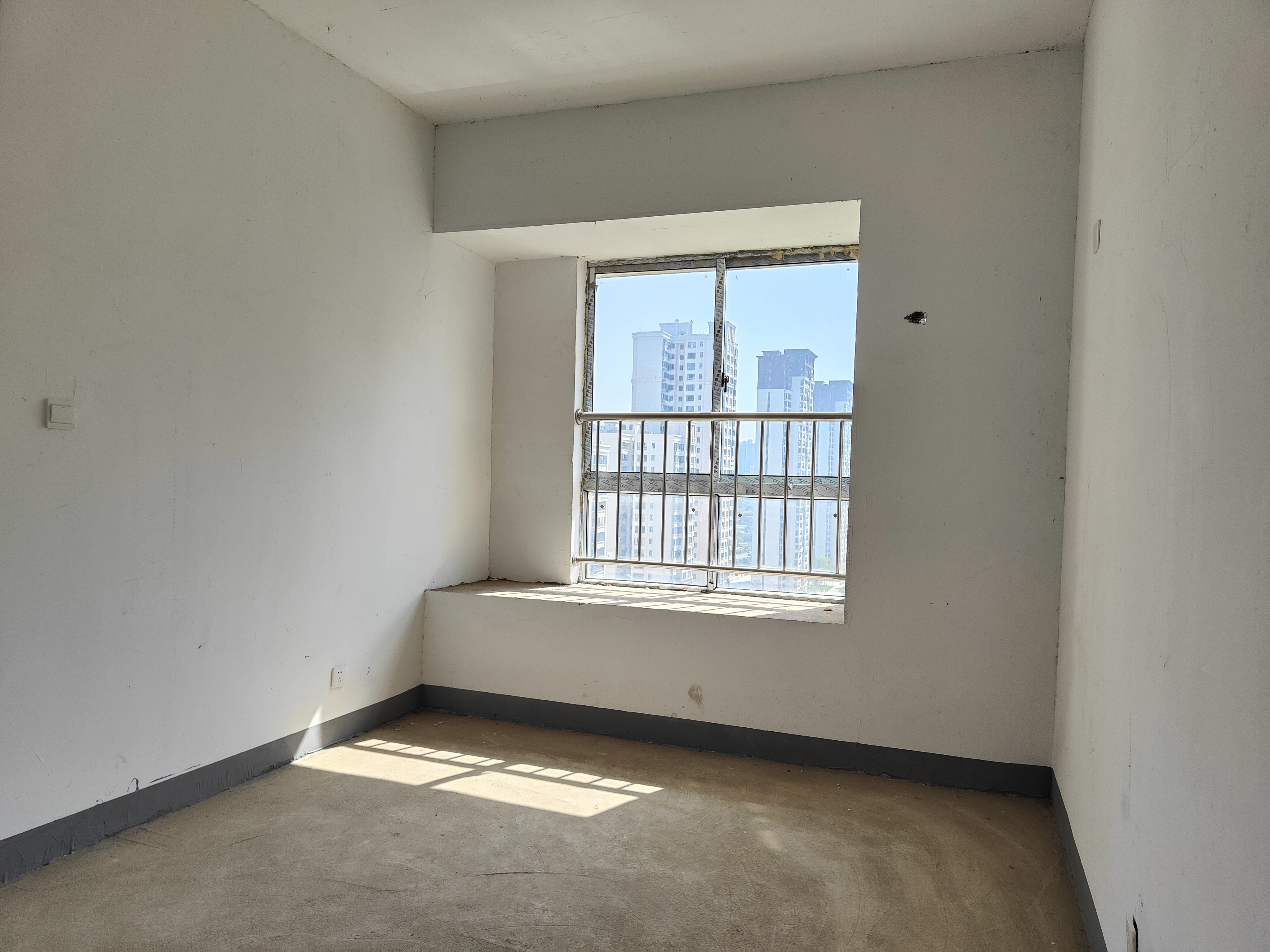 红盾雅园 3室2厅2卫 75.00万 红盾雅园 3室2厅2卫 75.00万室内图