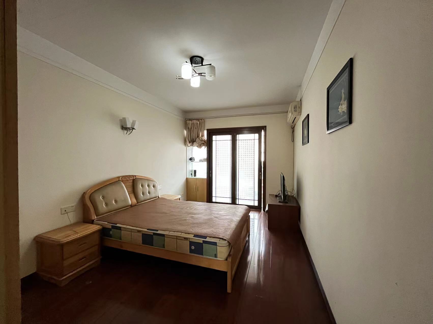 电信小区泰山花园 4室2厅2卫 49.80万 电信小区泰山花园 4室2厅2卫 49.80万室内图