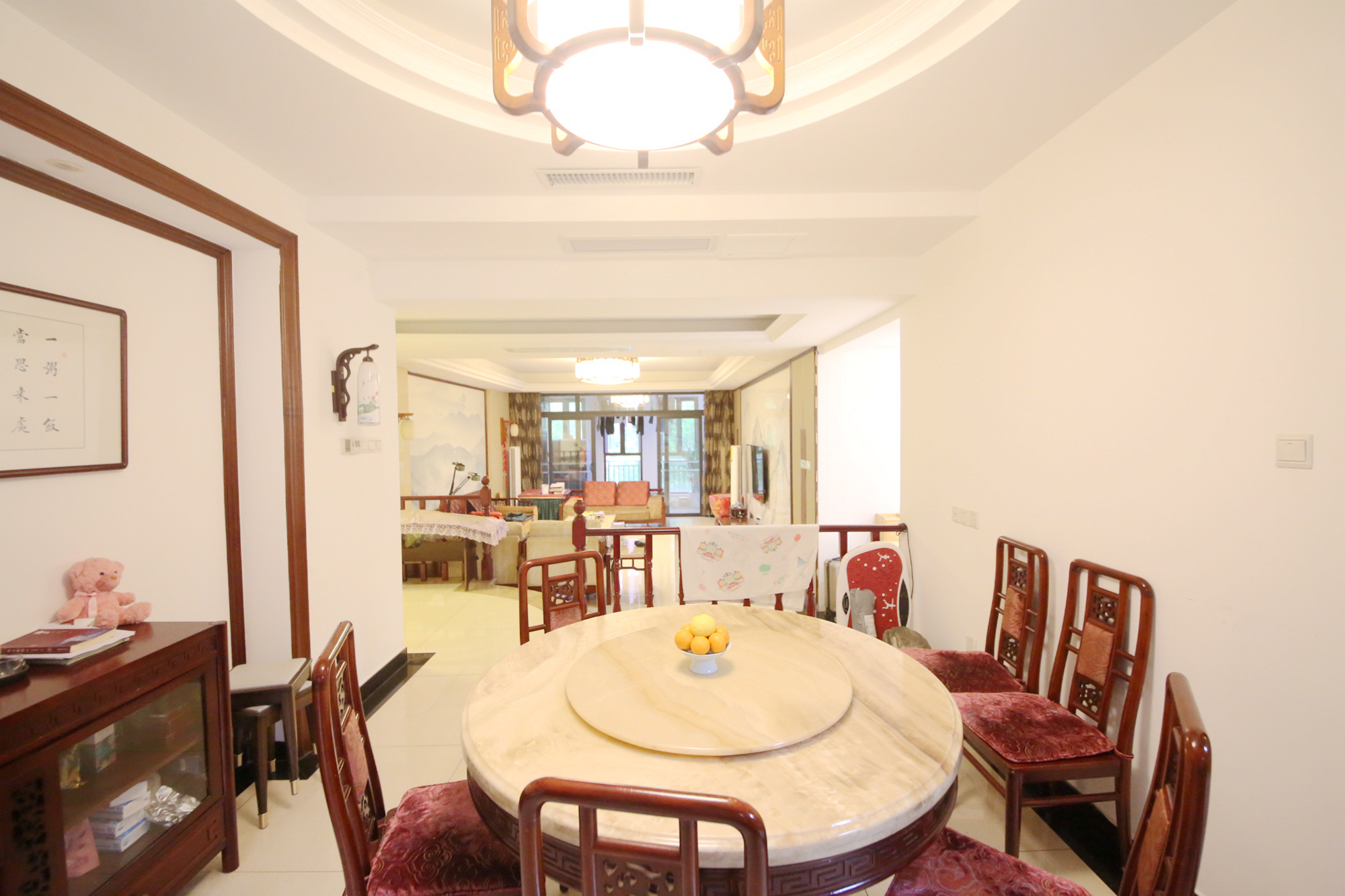 中隆国际御玺  4室2厅2卫   242.00万客厅