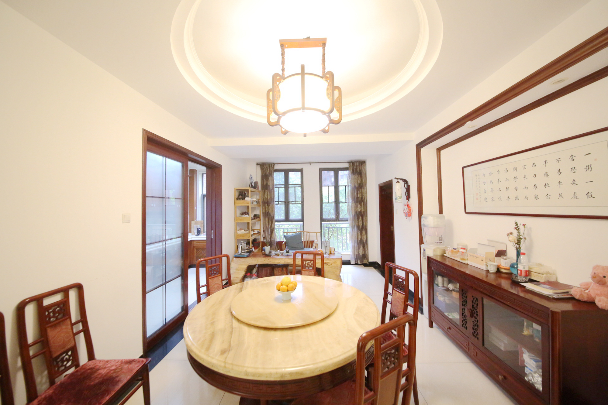 中隆国际御玺  4室2厅2卫   242.00万客厅