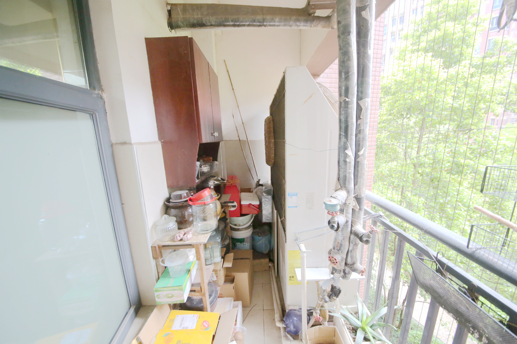 中隆国际御玺  4室2厅2卫   242.00万阳台