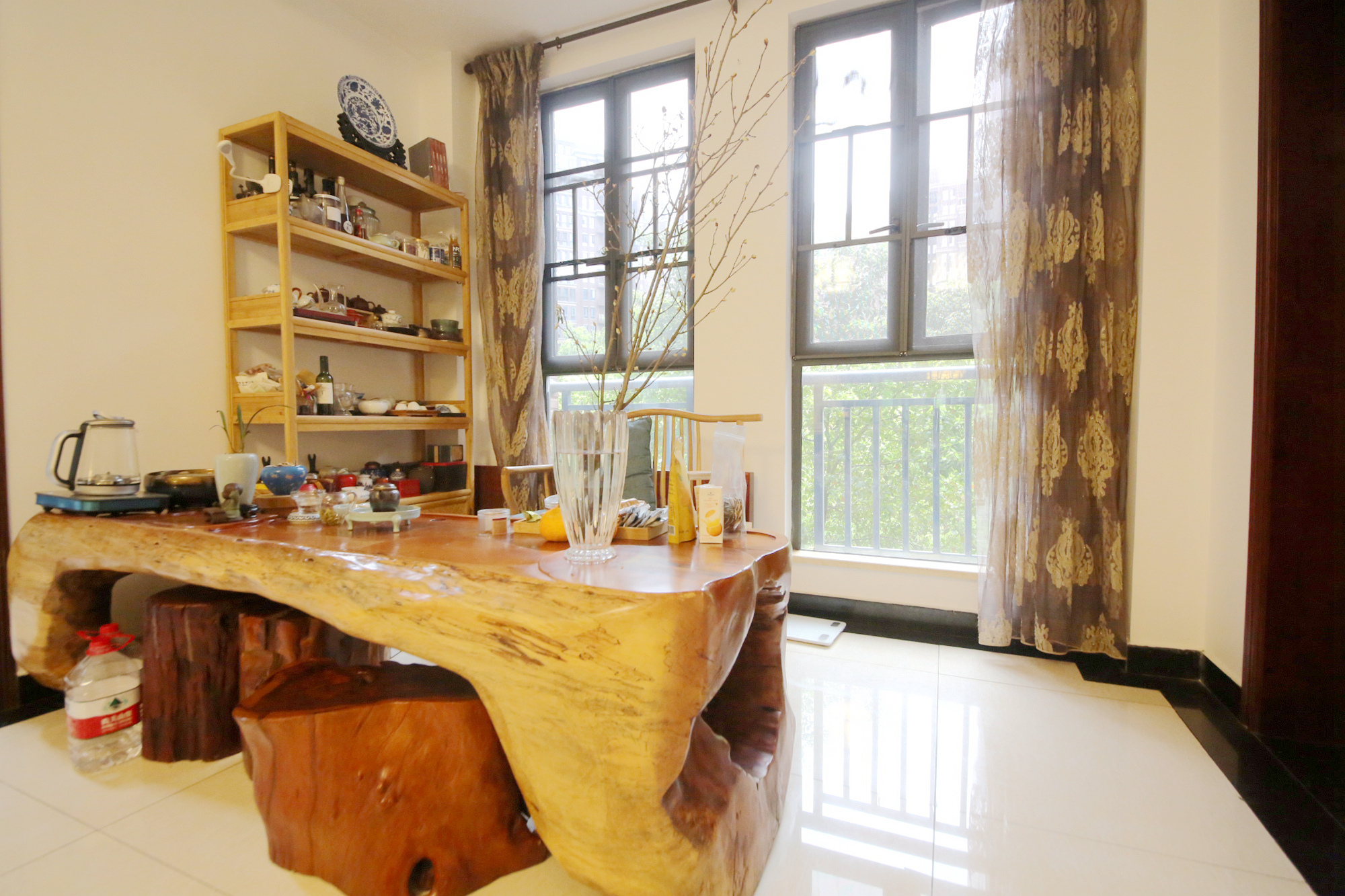 中隆国际御玺  4室2厅2卫   242.00万其他