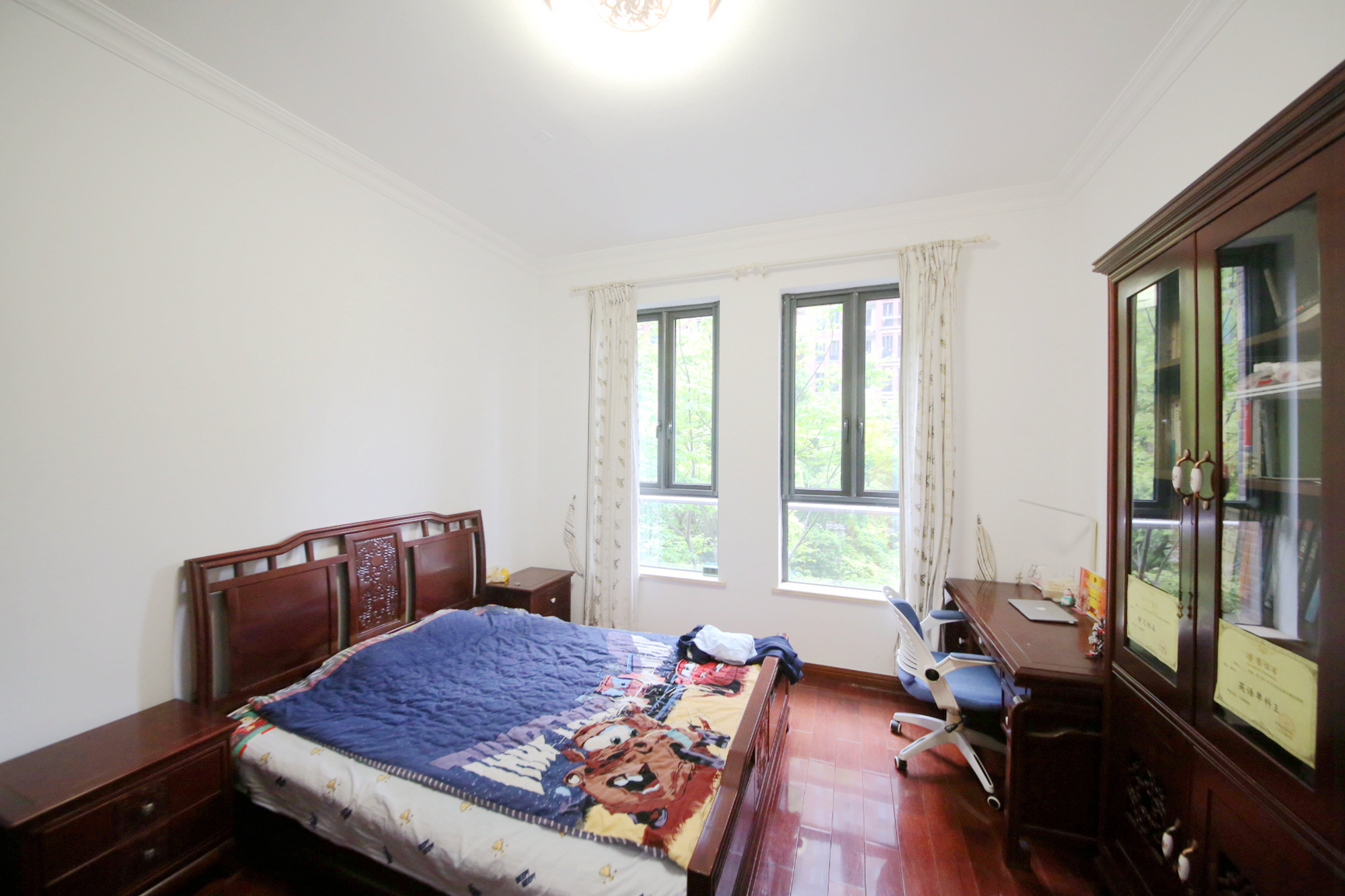 中隆国际御玺  4室2厅2卫   242.00万其他