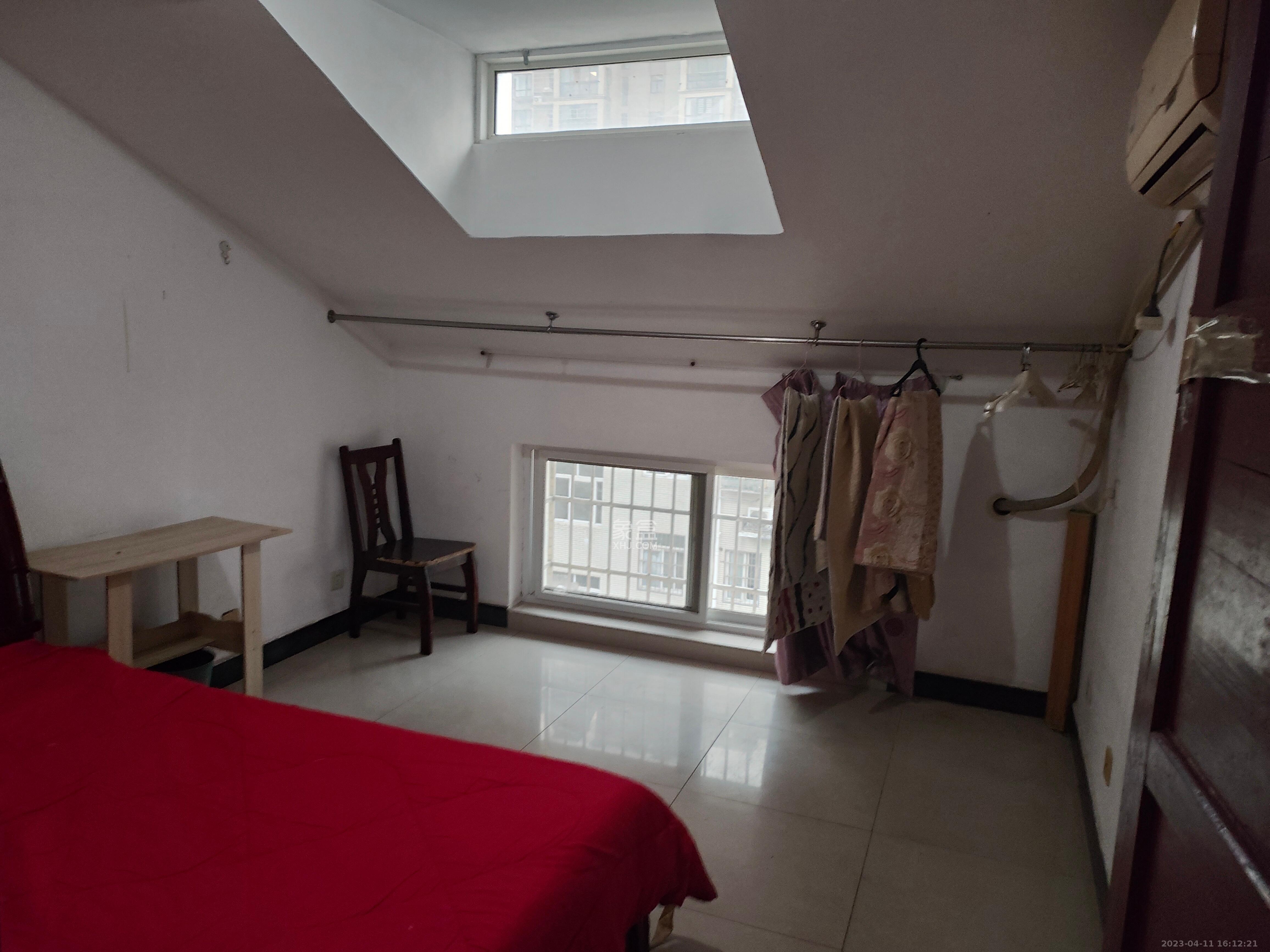 鄱阳小区  2室2厅1卫   1100.00元/月室内图1