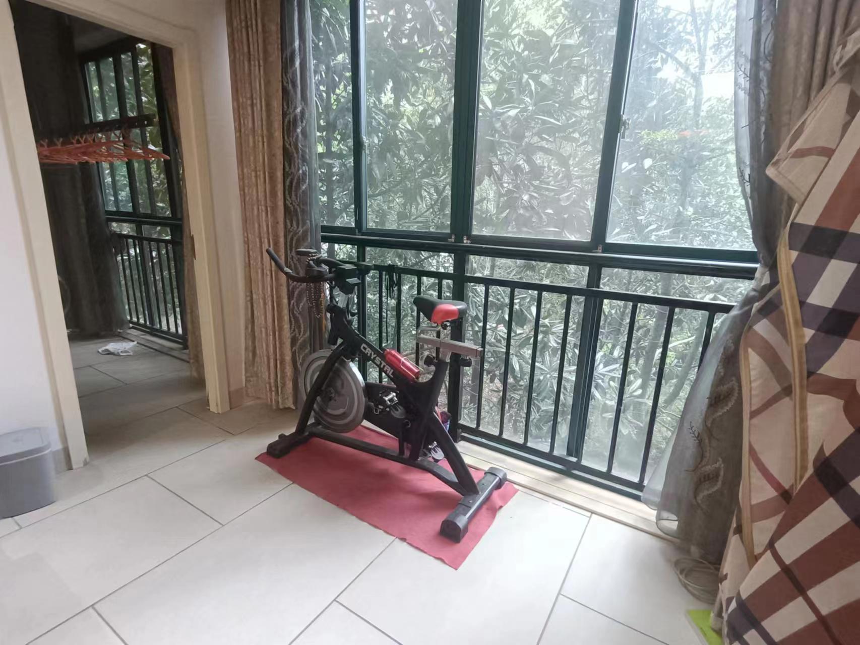 经世皇城 4室2厅2卫 93.0万 经世皇城 4室2厅2卫 93.0万室内图