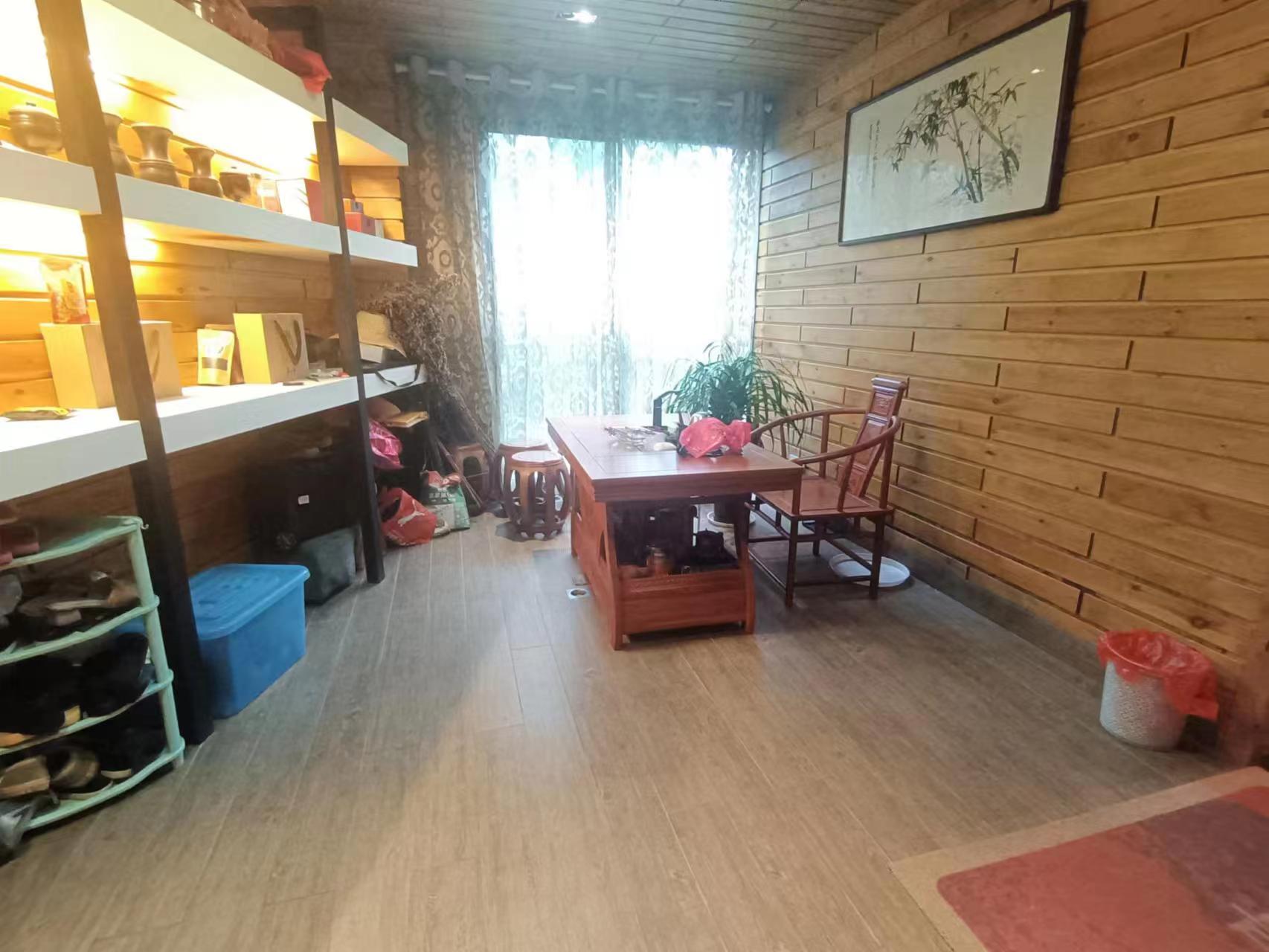 经世皇城 4室2厅2卫 93.0万 经世皇城 4室2厅2卫 93.0万室内图